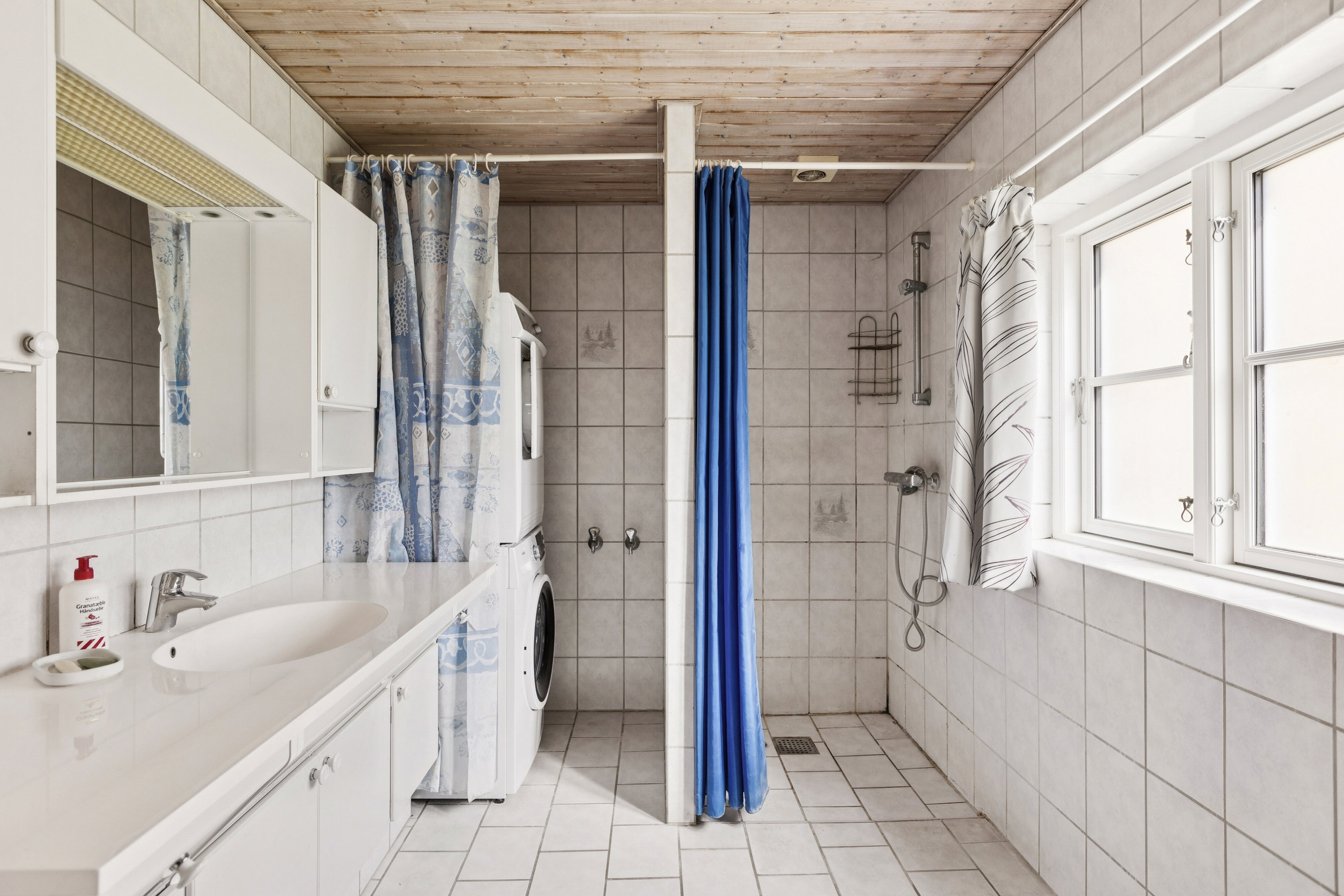 Fremhævet badeværelse billede i fuldskærmstilstand. Billede af Nygårdshave 1, 4760 Vordingborg