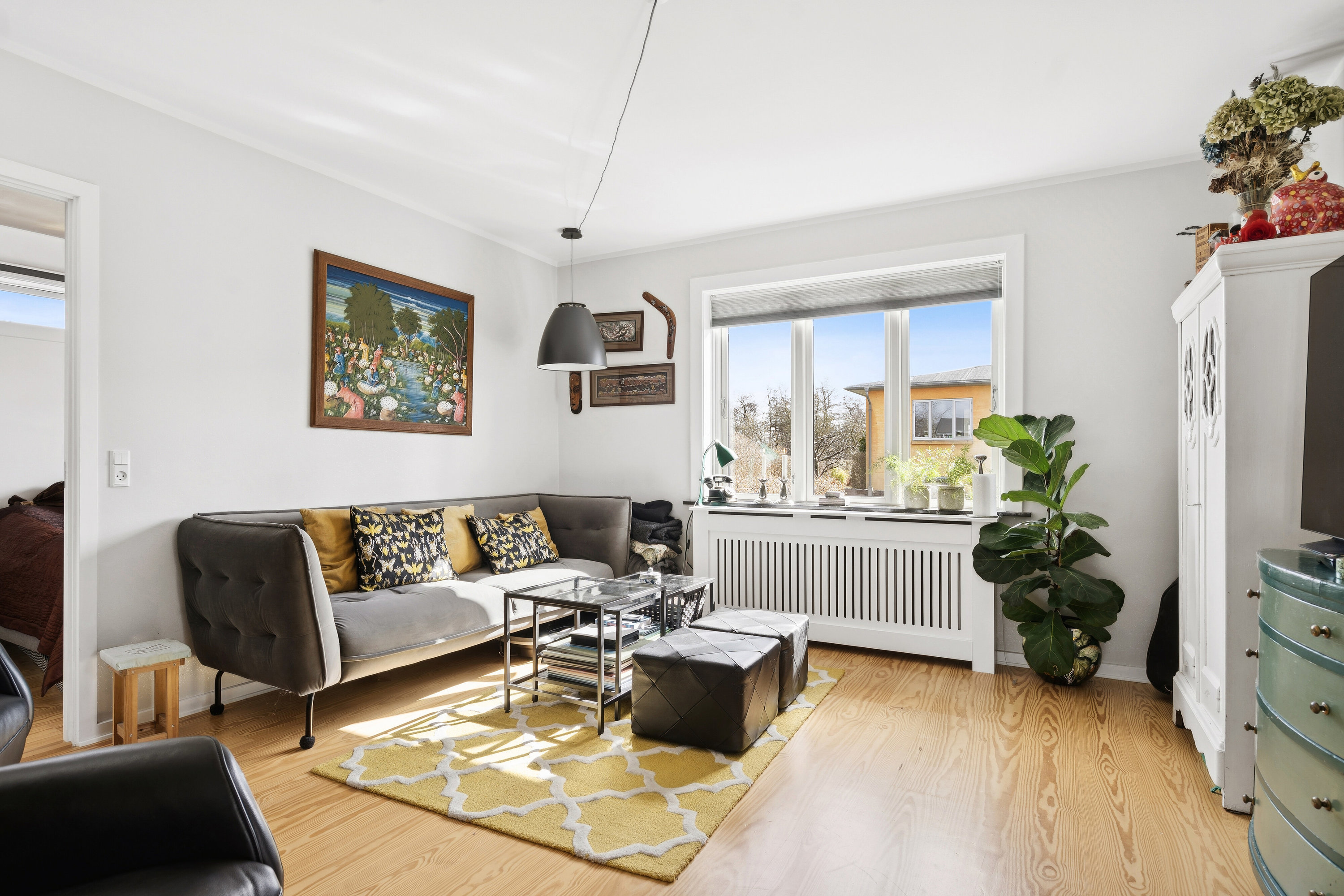 Fremhævet stue billede i fuldskærmstilstand. Billede af Nørregårdsvej 32, 2610 Rødovre