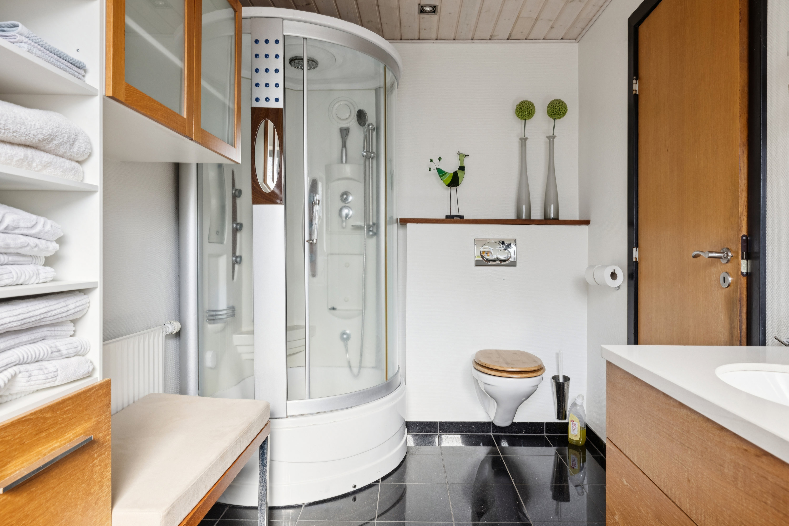 Fremhævet badeværelse billede i fuldskærmstilstand. Billede af Rævlingstien 9, Birgittelyst, 8800 Viborg