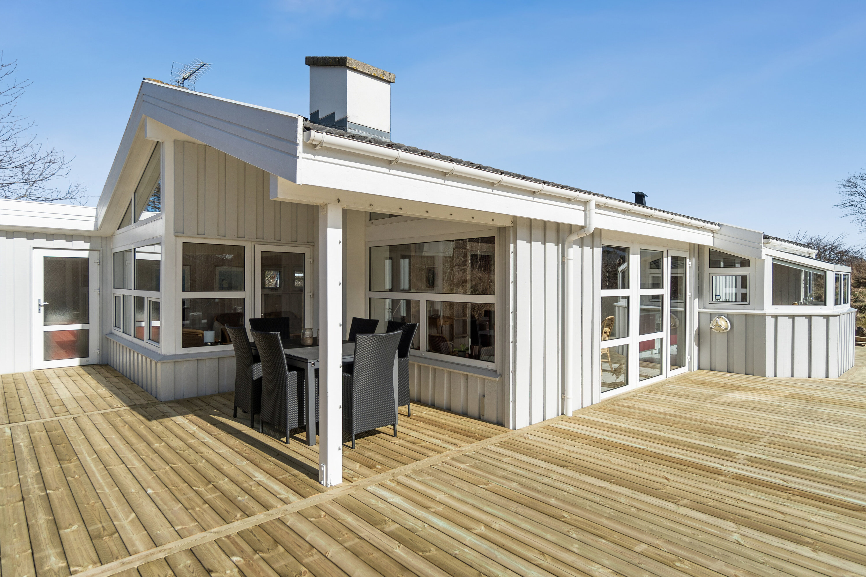 Fremhævet udendørs billede i fuldskærmstilstand. Billede af Gyvelvej 11, Tversted, 9881 Bindslev