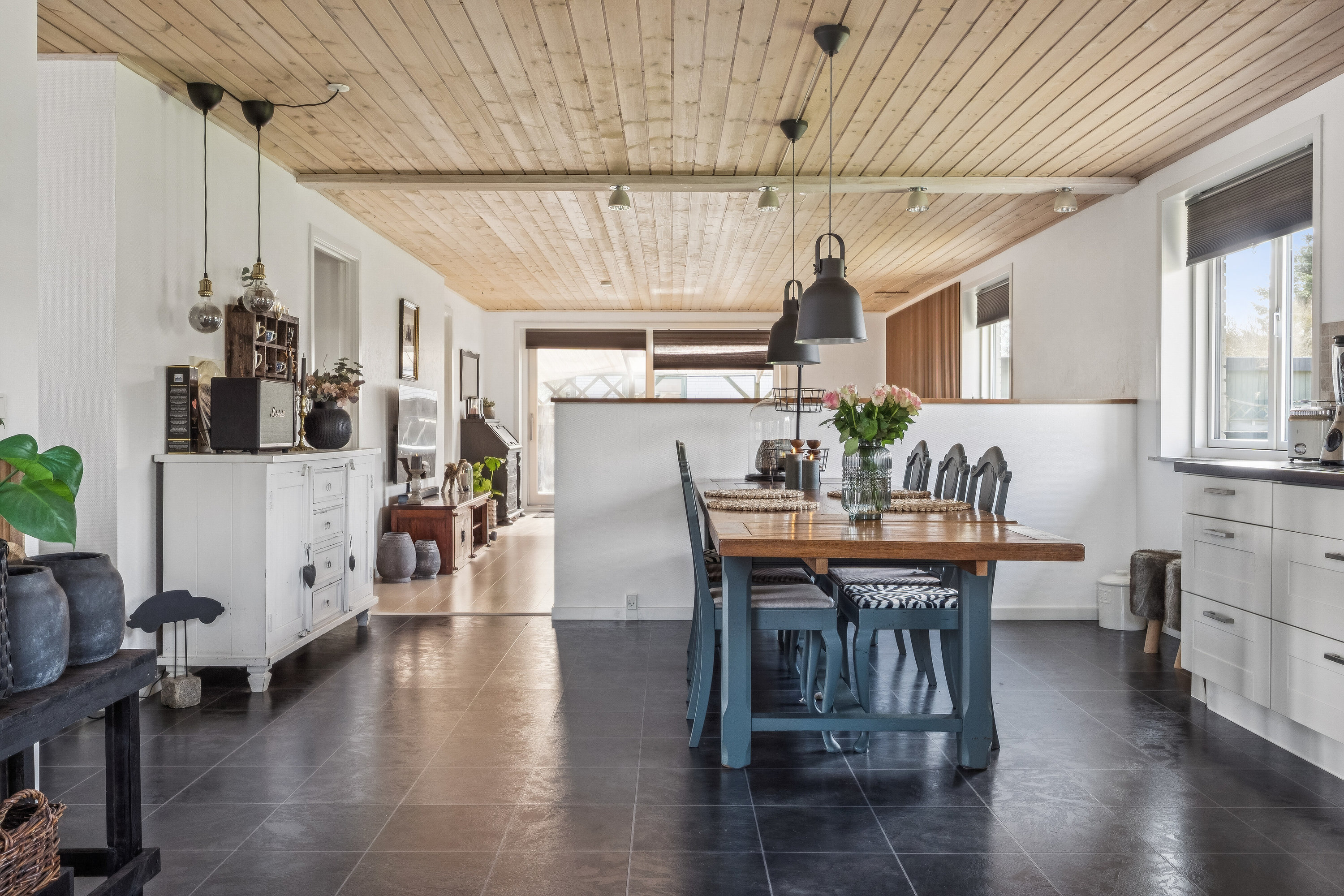 Fremhævet spisestue billede i fuldskærmstilstand. Billede af Wiuffsvej 11, 4540 Fårevejle