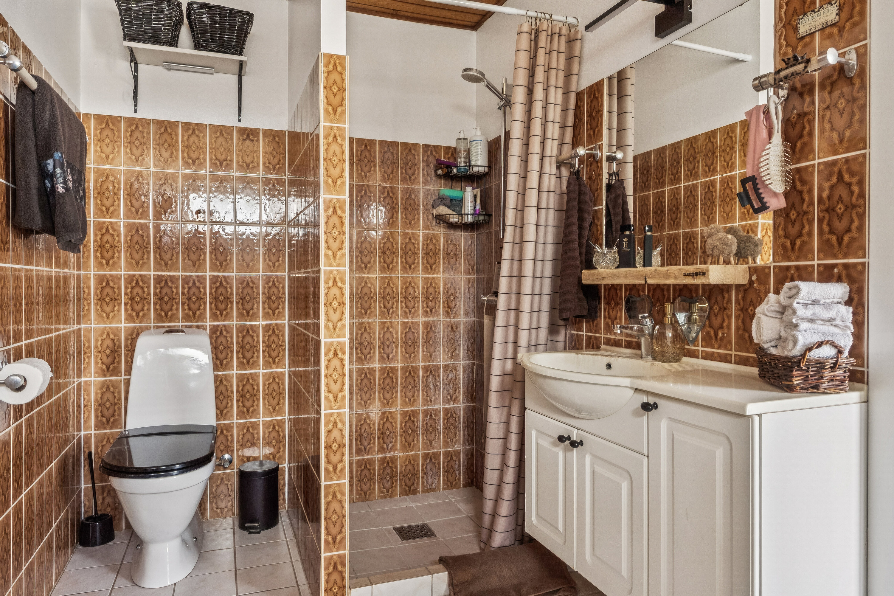 Fremhævet badeværelse billede i fuldskærmstilstand. Billede af Wiuffsvej 11, 4540 Fårevejle