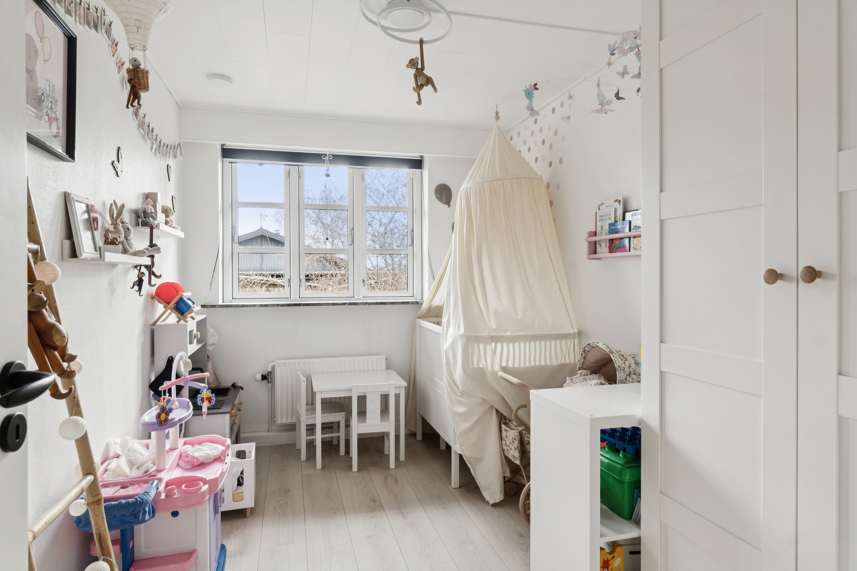 Fremhævet soveværelse billede i fuldskærmstilstand. Billede af Emilsgave 55, 4130 Viby Sjælland