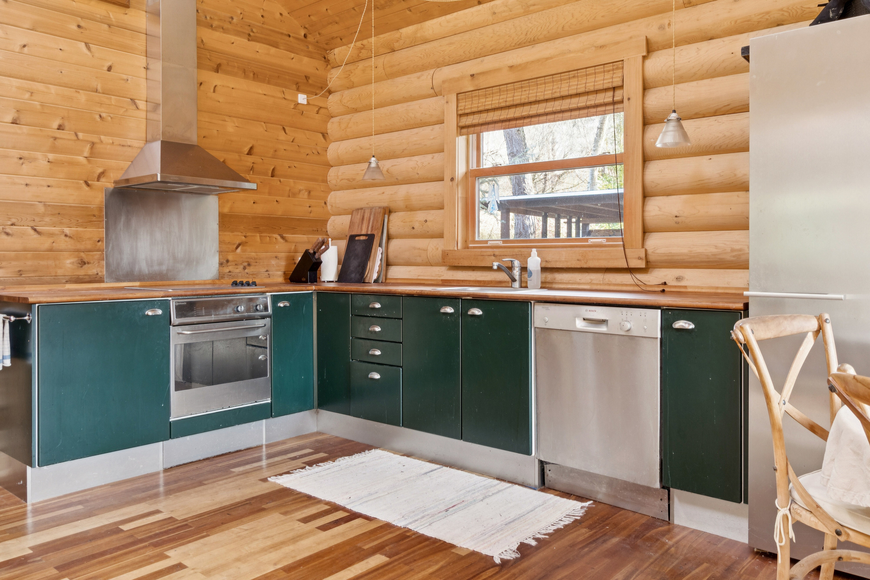 Fremhævet køkken billede i fuldskærmstilstand. Billede af Revlingsvinget 10, Tibirke Sand, 3300 Frederiksværk