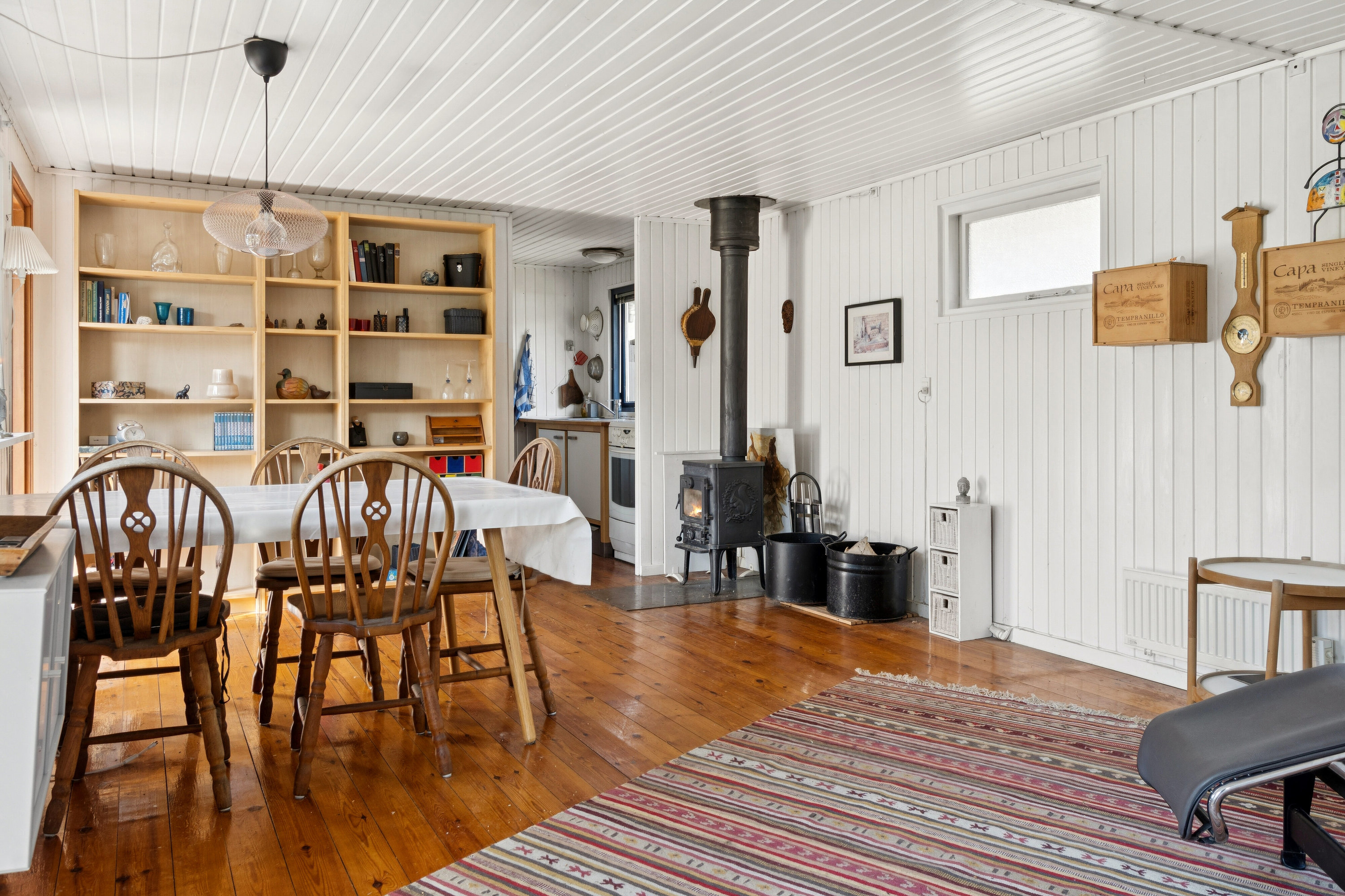 Fremhævet stue billede i fuldskærmstilstand. Billede af Egelunden 22, Tollerup, 3370 Melby