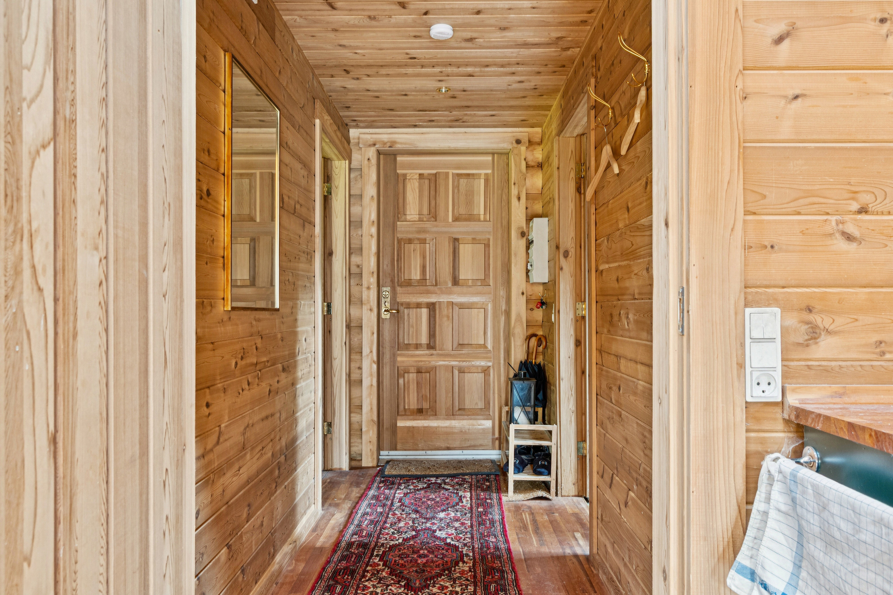 Fremhævet gang billede i fuldskærmstilstand. Billede af Revlingsvinget 10, Tibirke Sand, 3300 Frederiksværk