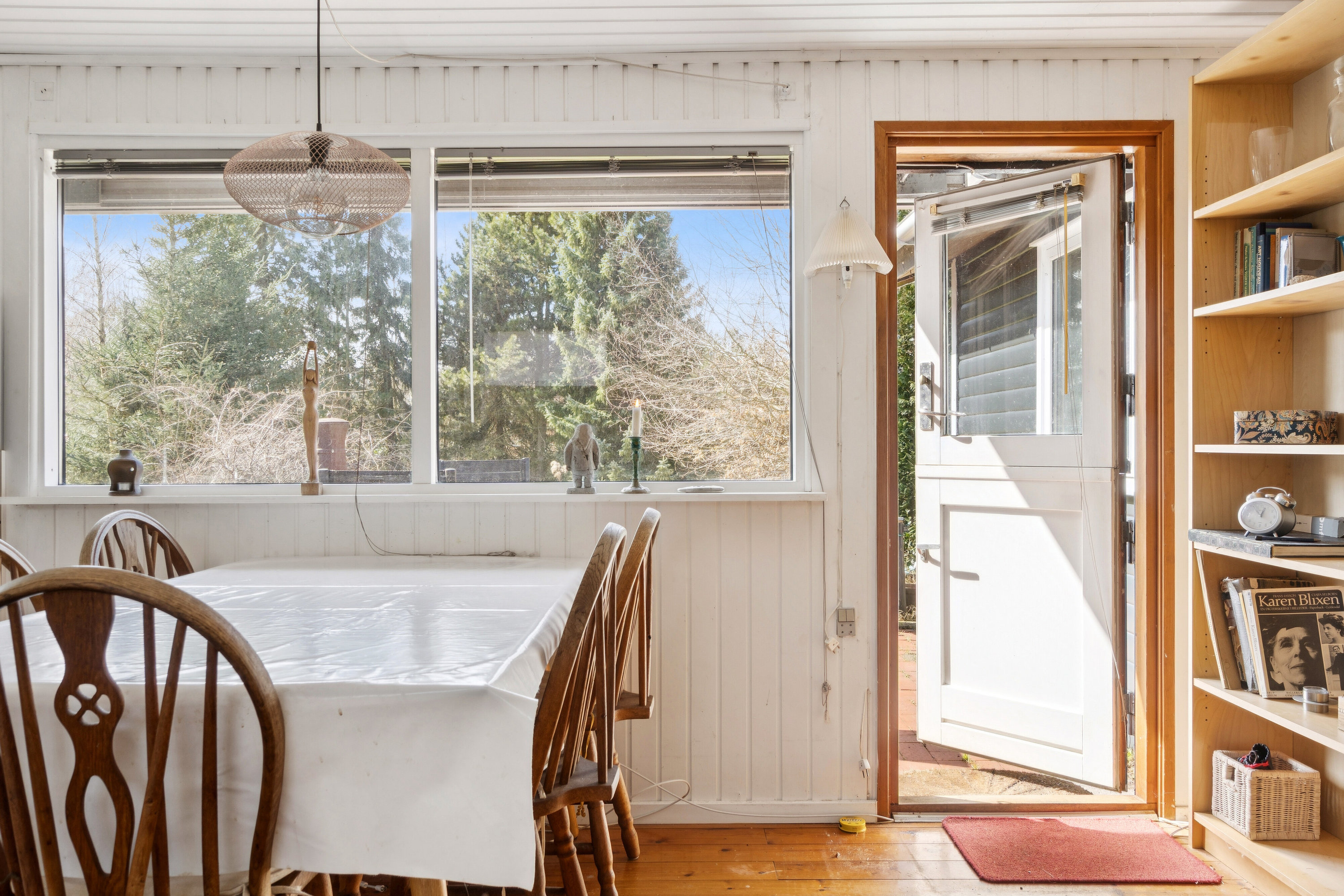 Fremhævet stue billede i fuldskærmstilstand. Billede af Egelunden 22, Tollerup, 3370 Melby