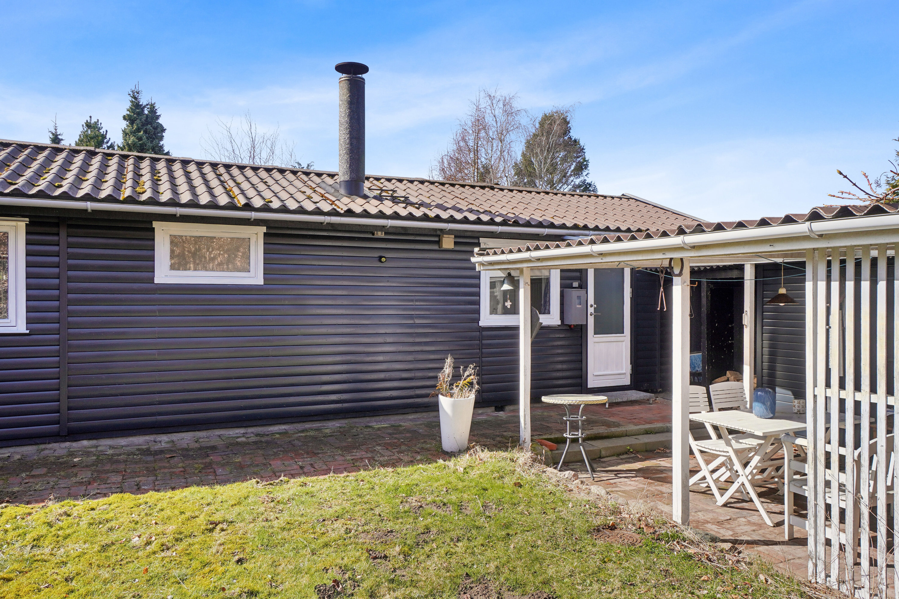 Fremhævet set fra haven billede i fuldskærmstilstand. Billede af Egelunden 22, Tollerup, 3370 Melby