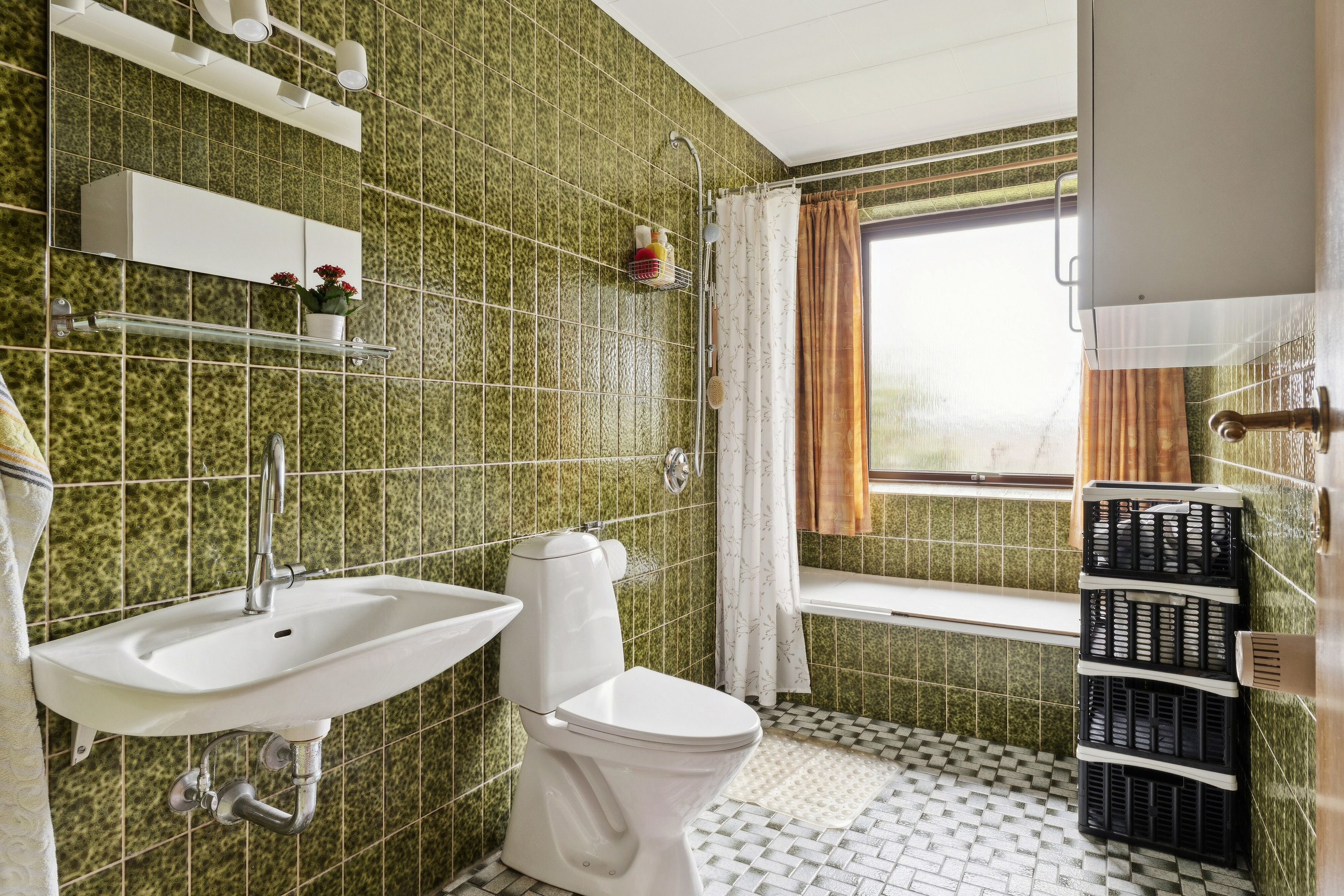 Fremhævet badeværelse billede i fuldskærmstilstand. Billede af Burrevej 15, St Jyndevad, 6360 Tinglev