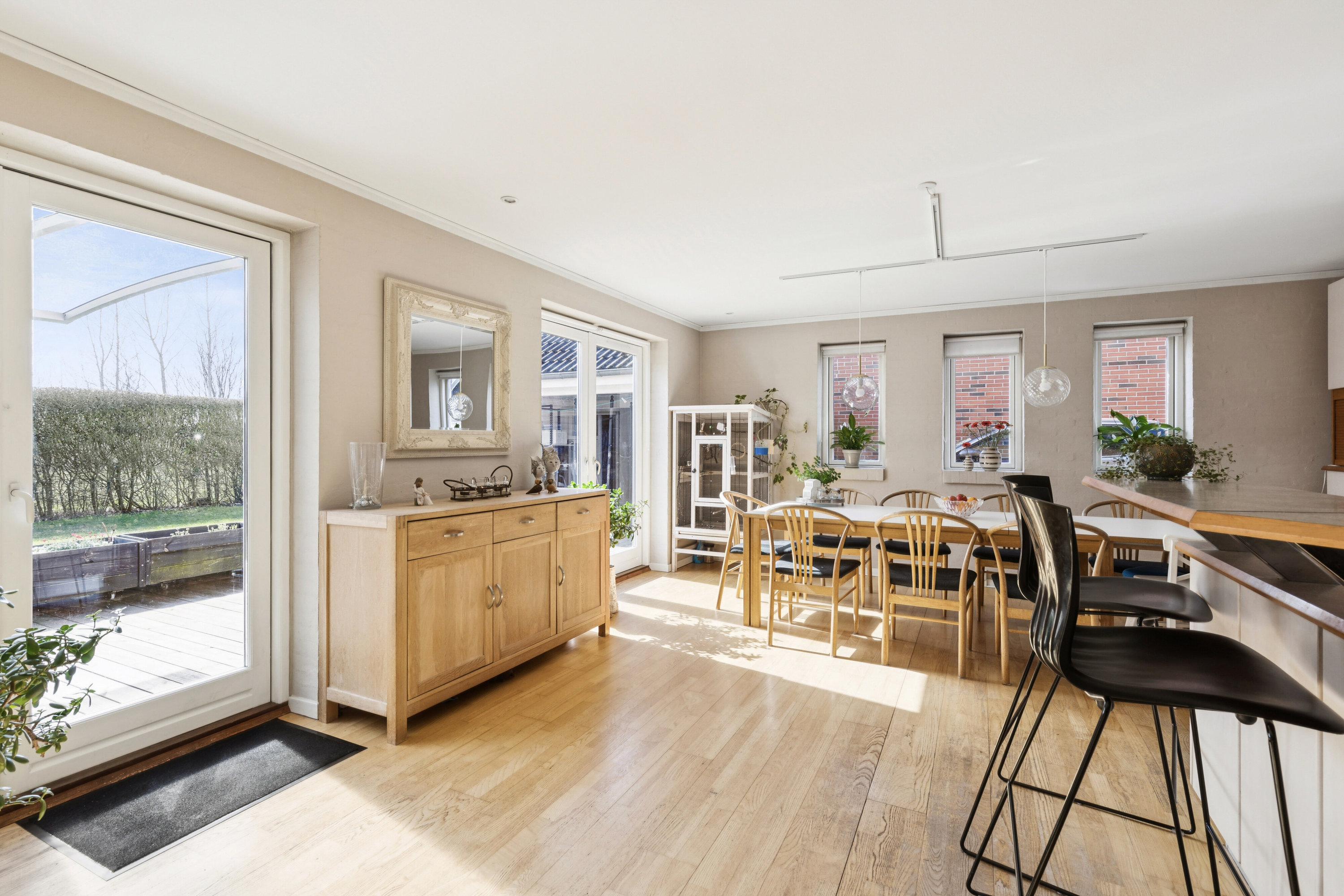 Fremhævet køkken billede i fuldskærmstilstand. Billede af Plantevej 49, Appenæs, 4700 Næstved