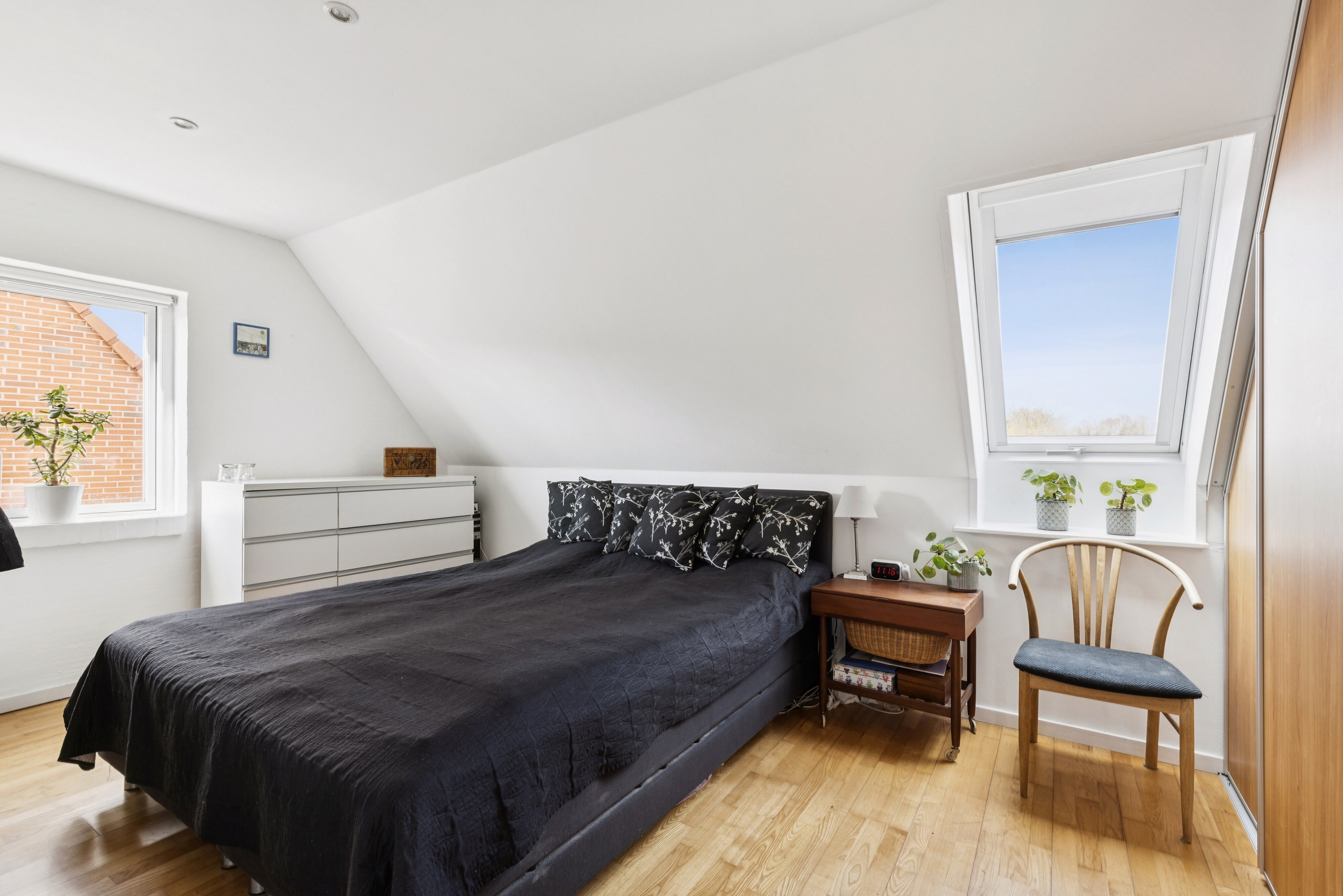 Fremhævet soveværelse billede i fuldskærmstilstand. Billede af Plantevej 49, Appenæs, 4700 Næstved