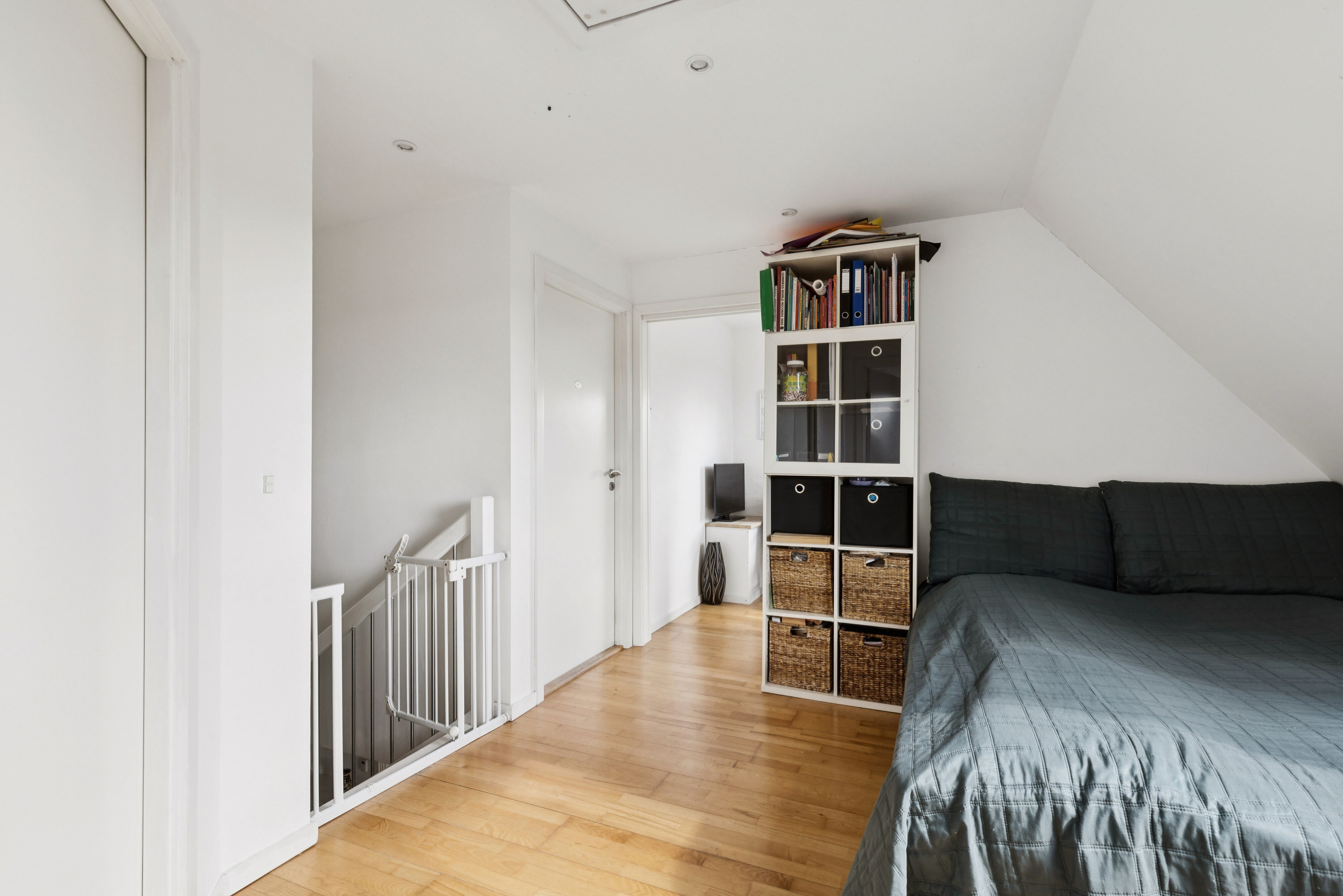 Fremhævet soveværelse billede i fuldskærmstilstand. Billede af Plantevej 49, Appenæs, 4700 Næstved