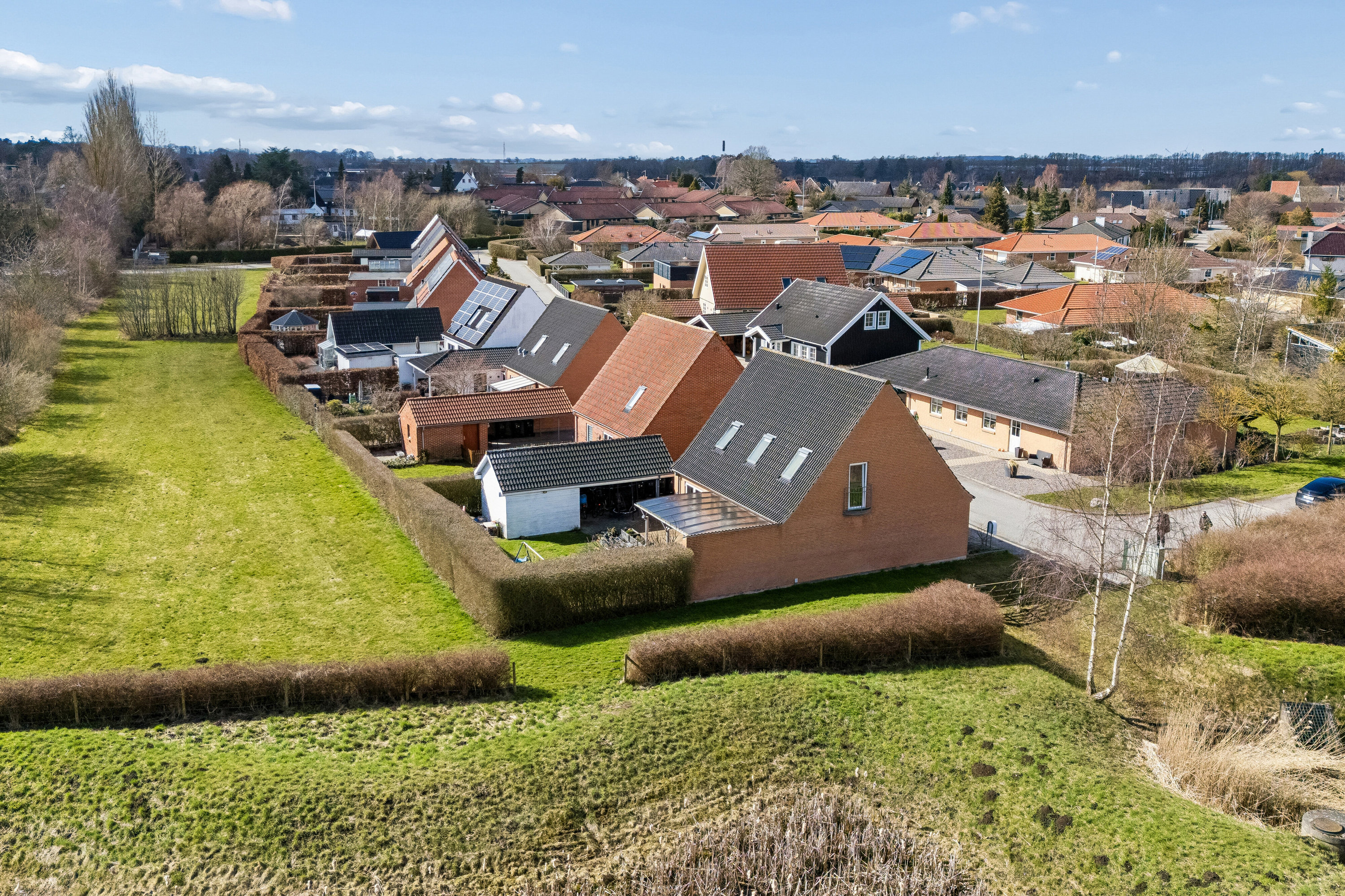 Fremhævet luftfoto billede i fuldskærmstilstand. Billede af Plantevej 49, Appenæs, 4700 Næstved