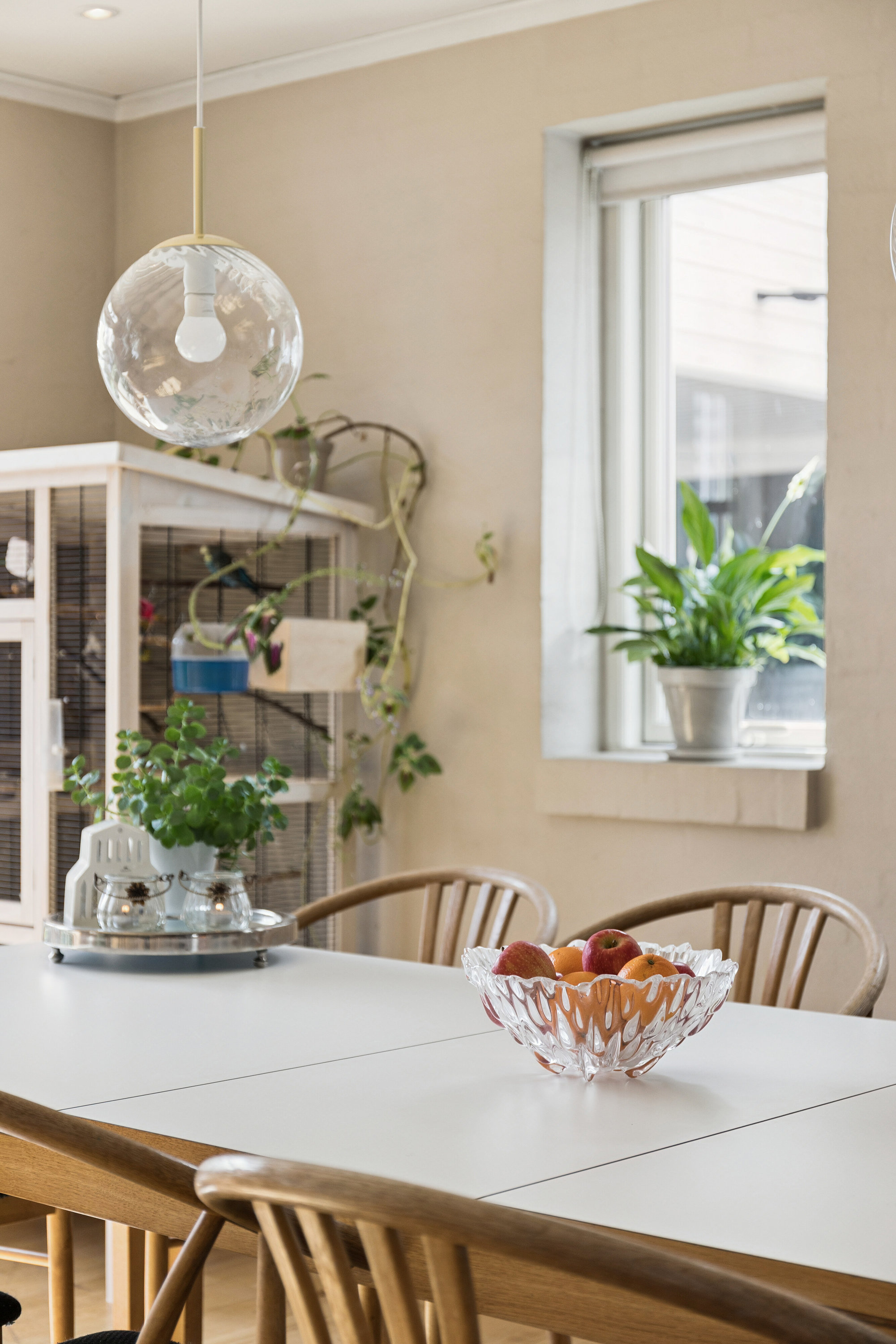 Fremhævet spisestue billede i fuldskærmstilstand. Billede af Plantevej 49, Appenæs, 4700 Næstved