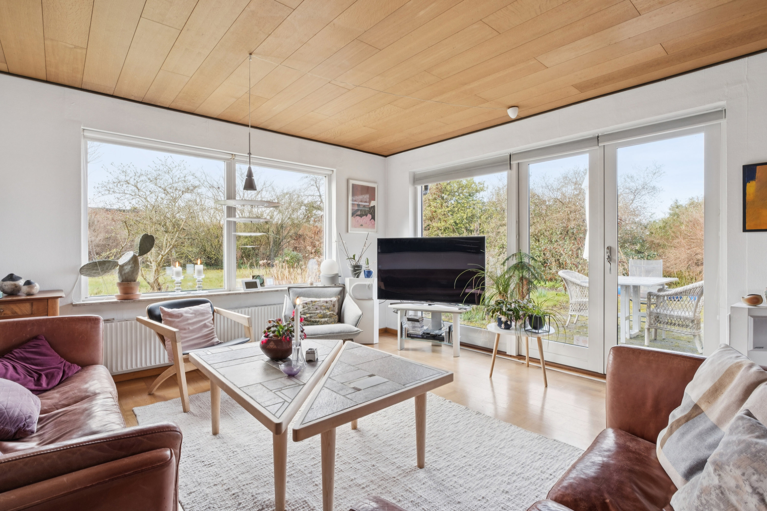 Fremhævet stue billede i fuldskærmstilstand. Billede af Hybenvej 2, 4690 Haslev