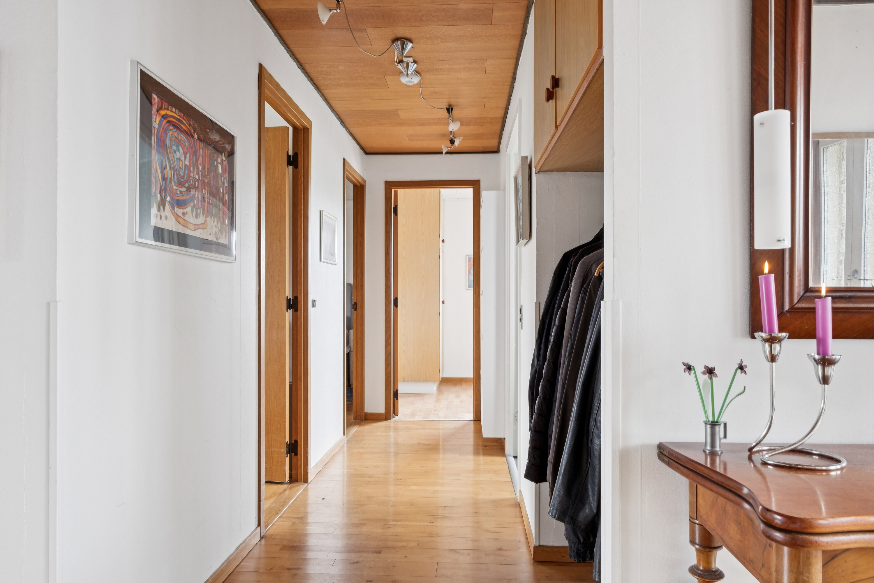 Fremhævet hall billede i fuldskærmstilstand. Billede af Hybenvej 2, 4690 Haslev