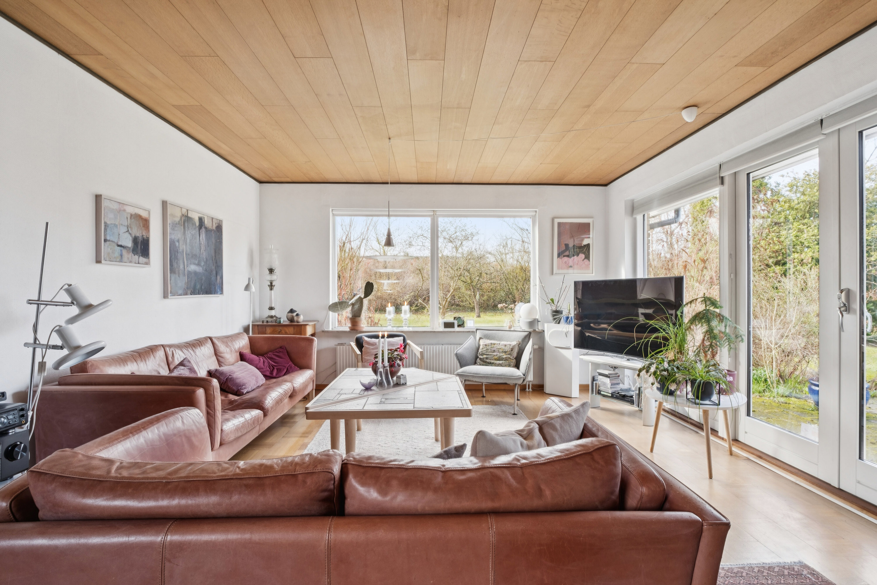 Fremhævet stue billede i fuldskærmstilstand. Billede af Hybenvej 2, 4690 Haslev