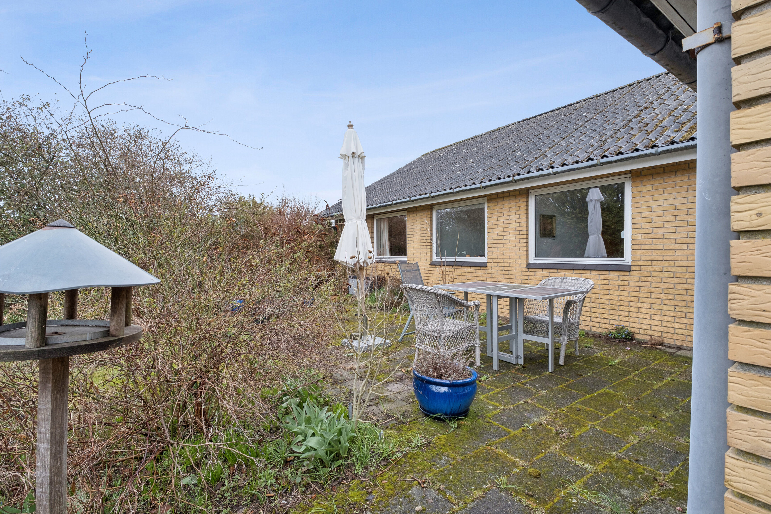 Fremhævet udendørs billede i fuldskærmstilstand. Billede af Hybenvej 2, 4690 Haslev