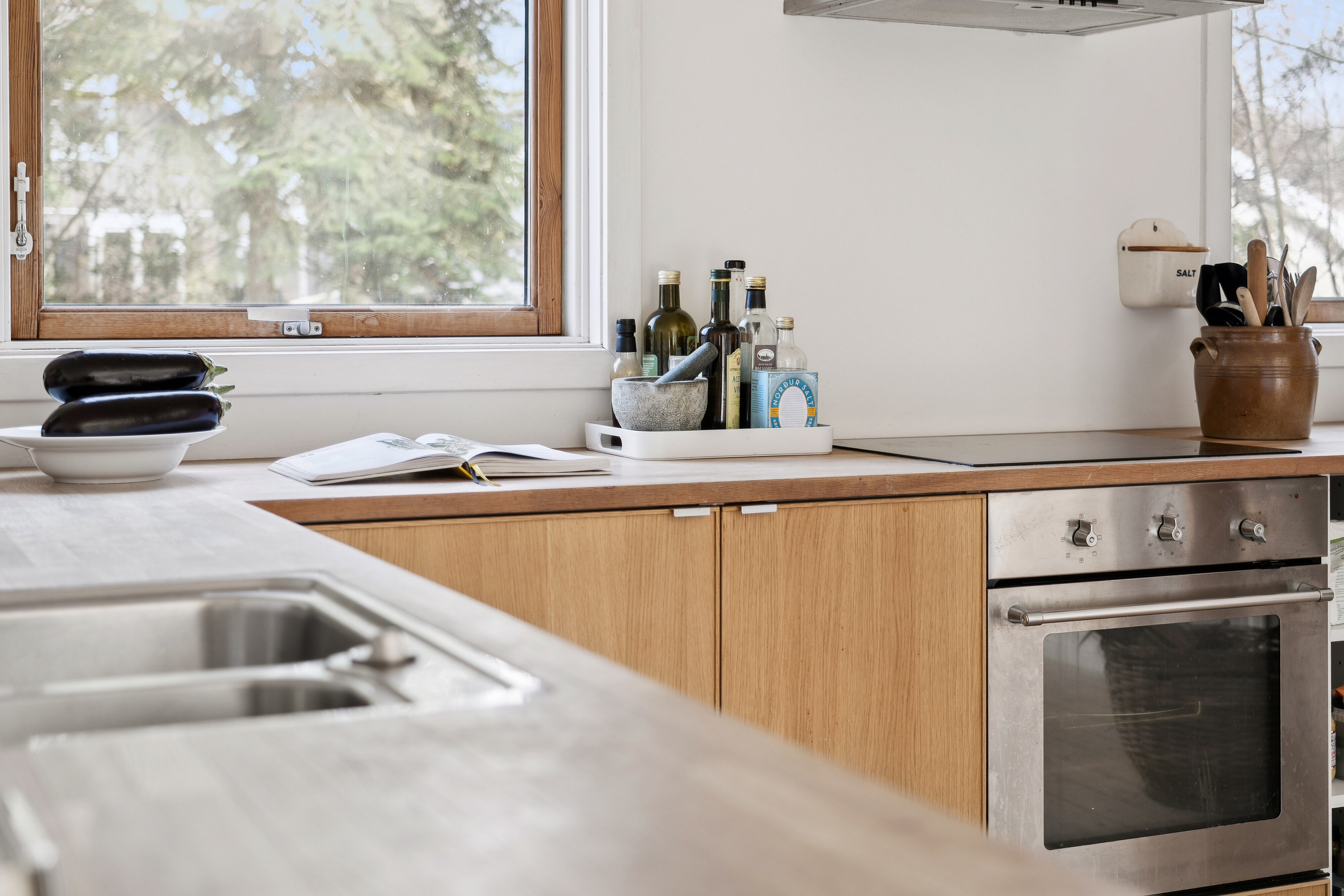 Fremhævet køkken billede i fuldskærmstilstand. Billede af Gl Havreholmvej 18, 3100 Hornbæk