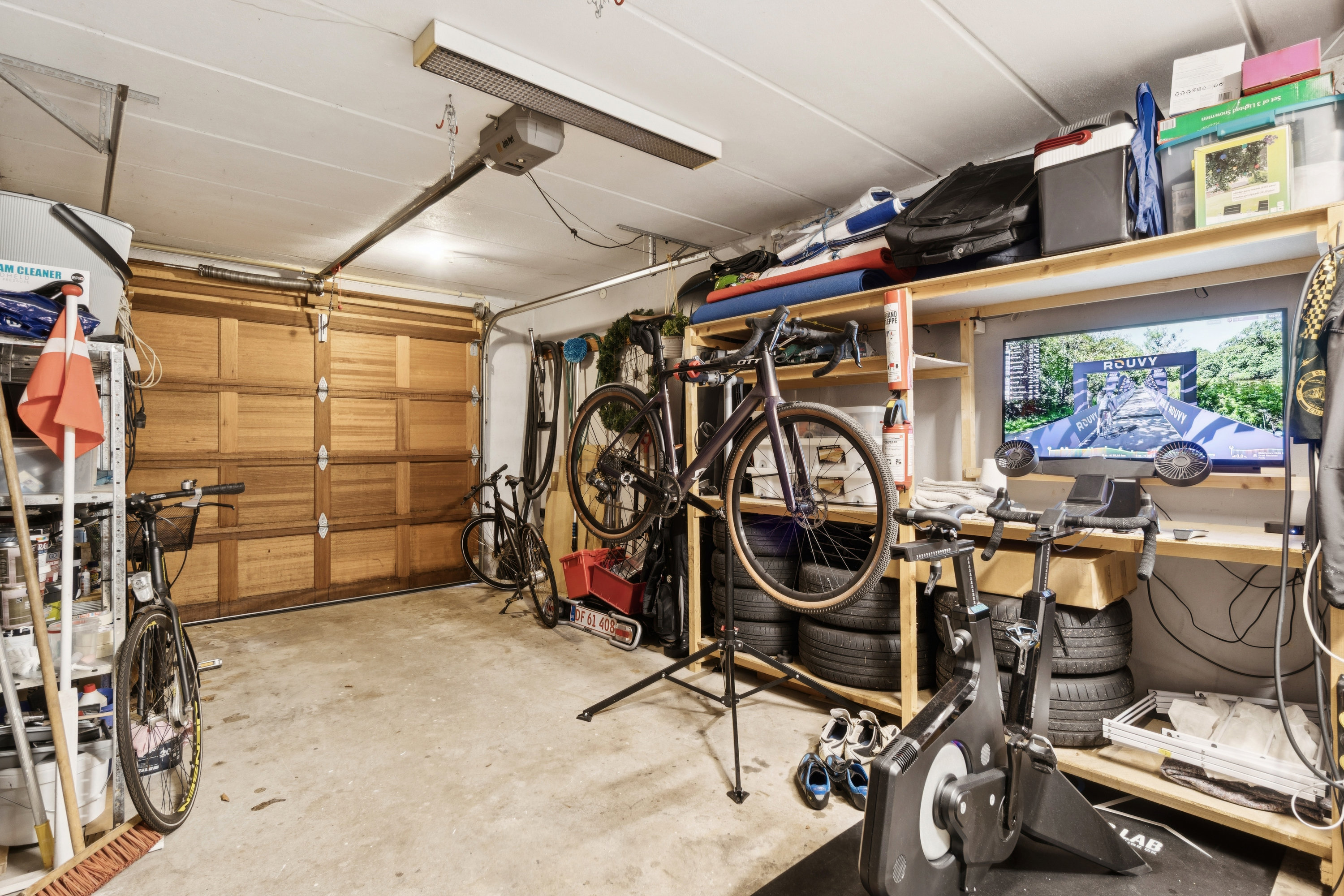 Fremhævet værksted billede i fuldskærmstilstand. Billede af Tjalfesvej 21, 8800 Viborg