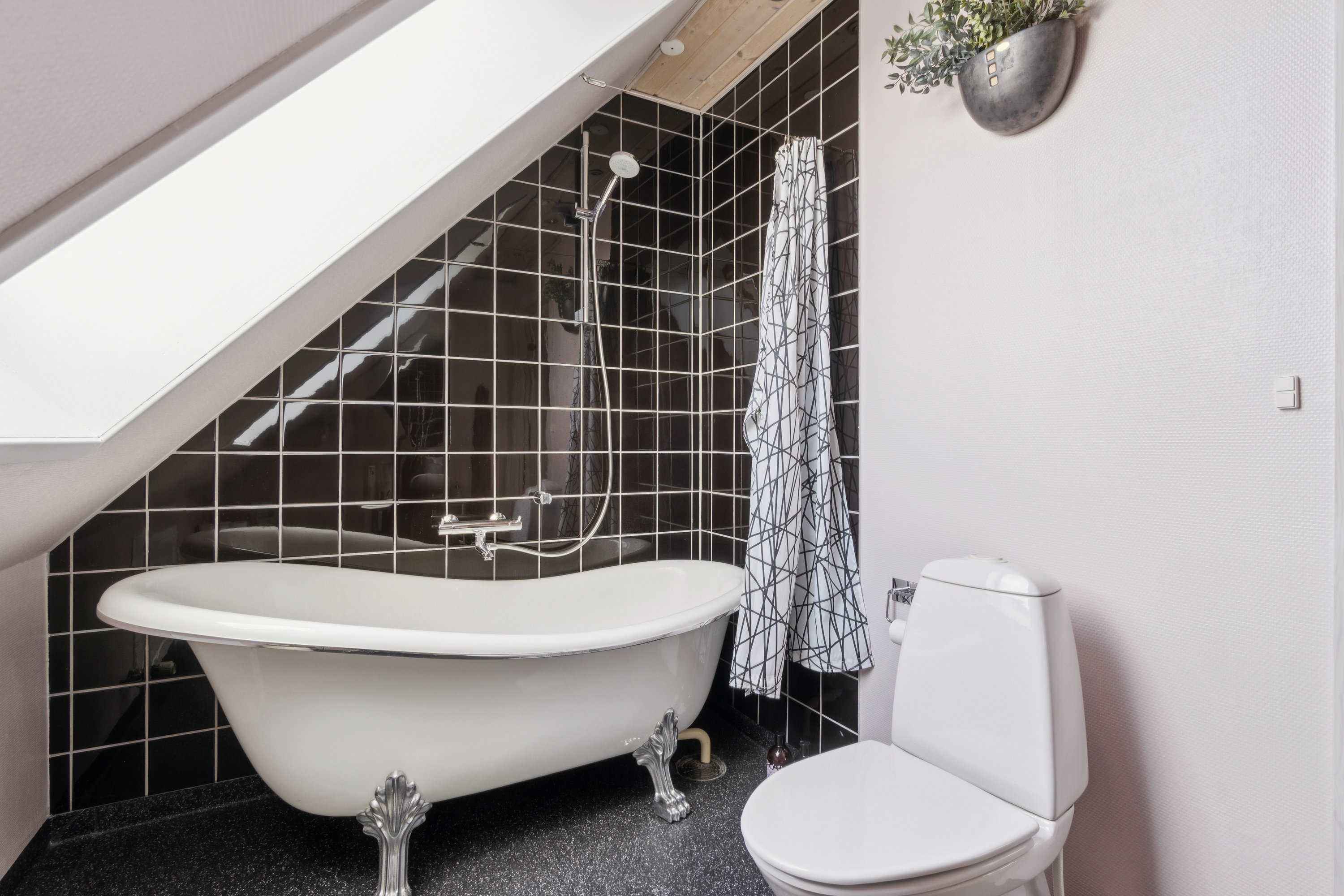 Fremhævet badeværelse billede i fuldskærmstilstand. Billede af Tjalfesvej 21, 8800 Viborg