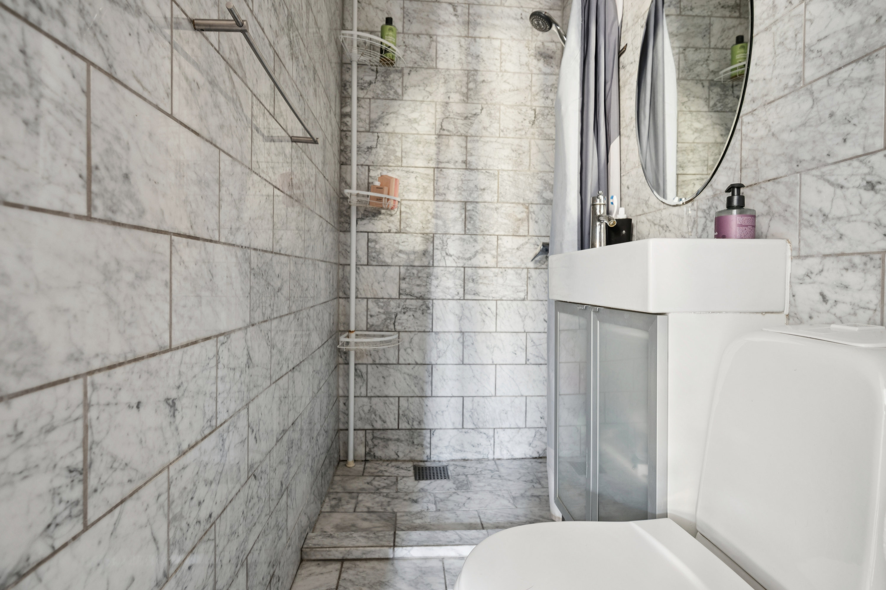 Fremhævet badeværelse billede i fuldskærmstilstand. Billede af Valhøjvej 3, 1. tv., 2500 Valby