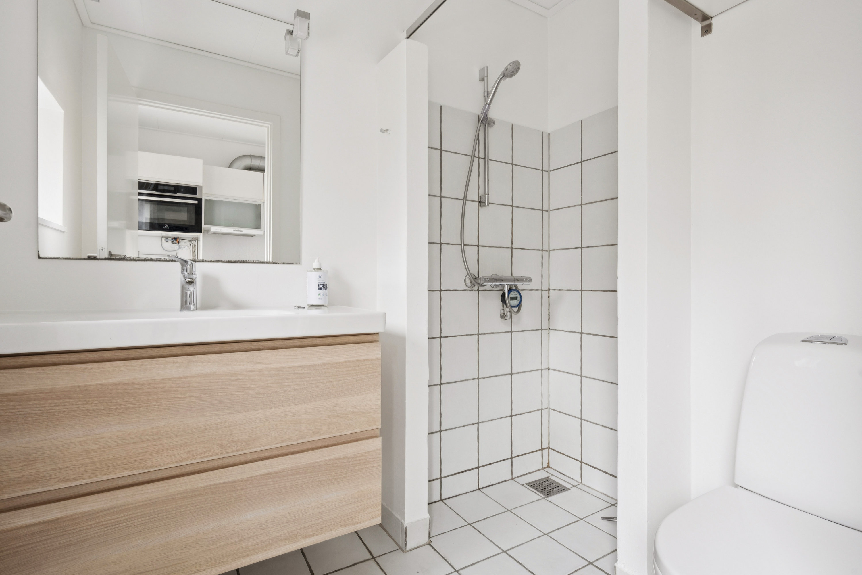 Fremhævet badeværelse billede i fuldskærmstilstand. Billede af Nørre Allé 42L, 8000 Aarhus C