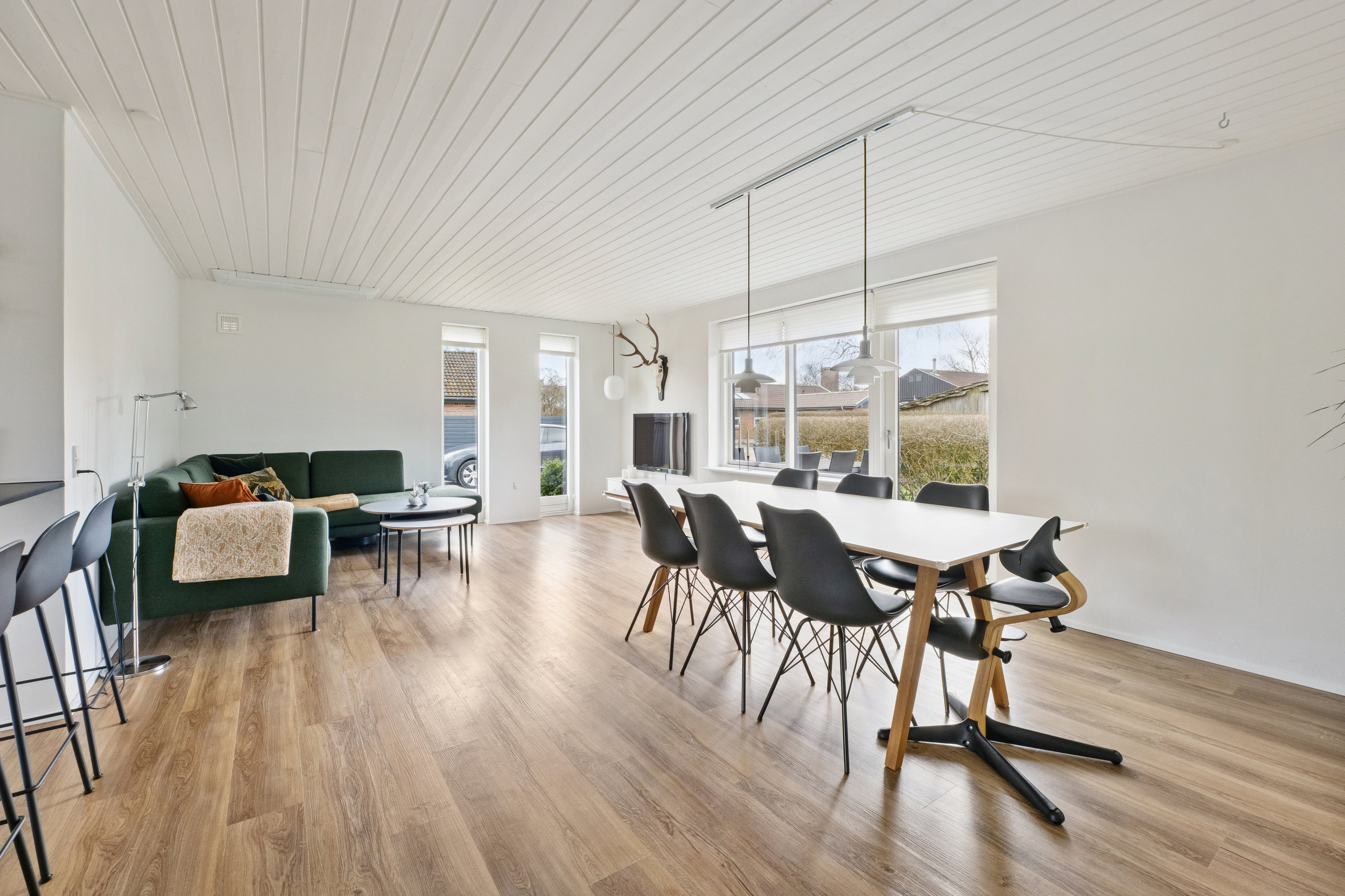 Fremhævet stue billede i fuldskærmstilstand. Billede af Skjelholmvej 26, 7900 Nykøbing M