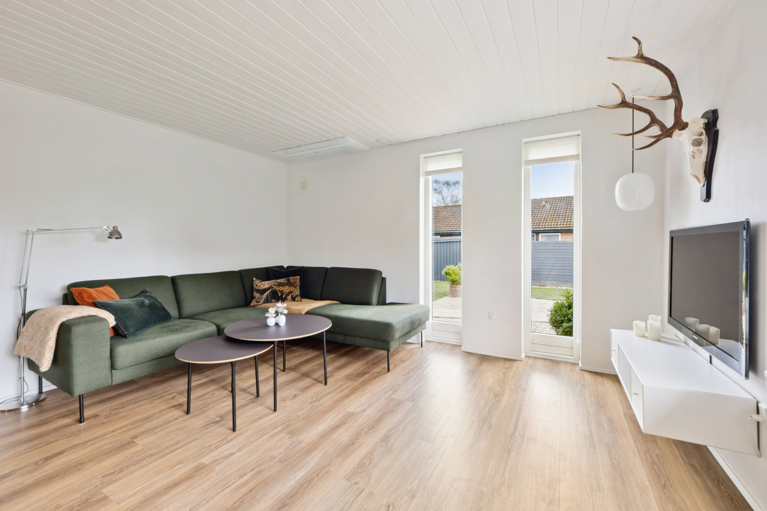 Fremhævet stue billede i fuldskærmstilstand. Billede af Skjelholmvej 26, 7900 Nykøbing M