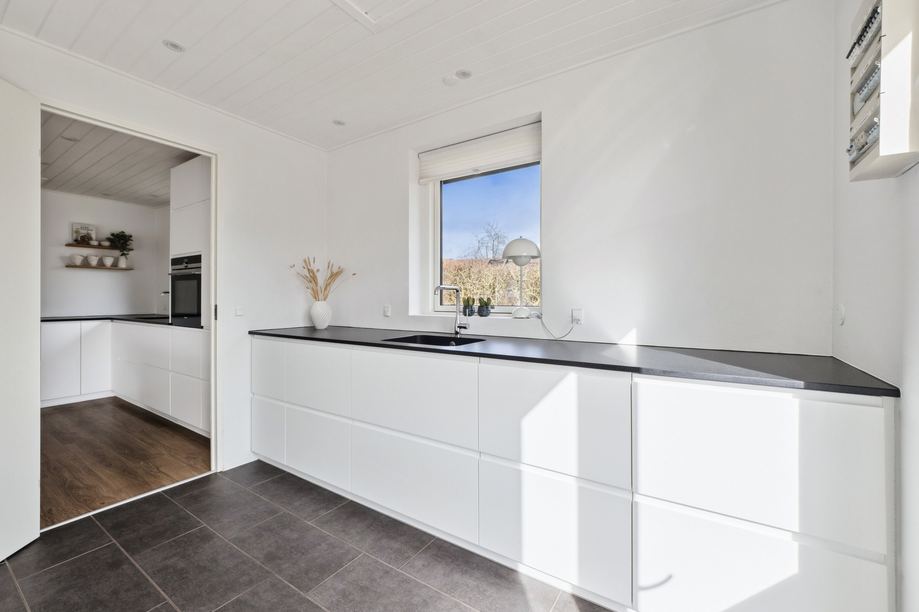 Fremhævet køkken billede i fuldskærmstilstand. Billede af Skjelholmvej 26, 7900 Nykøbing M