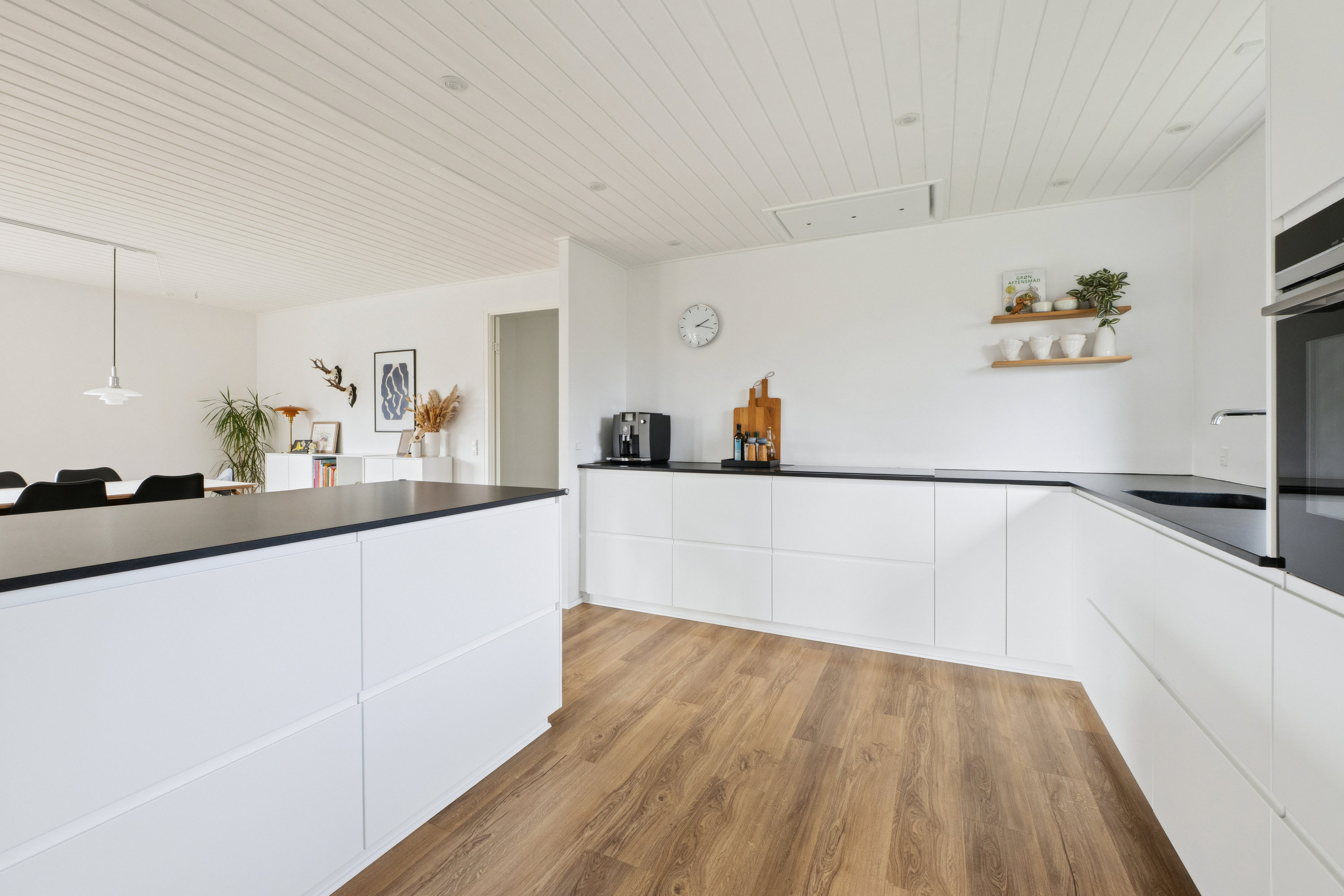 Fremhævet køkken billede i fuldskærmstilstand. Billede af Skjelholmvej 26, 7900 Nykøbing M