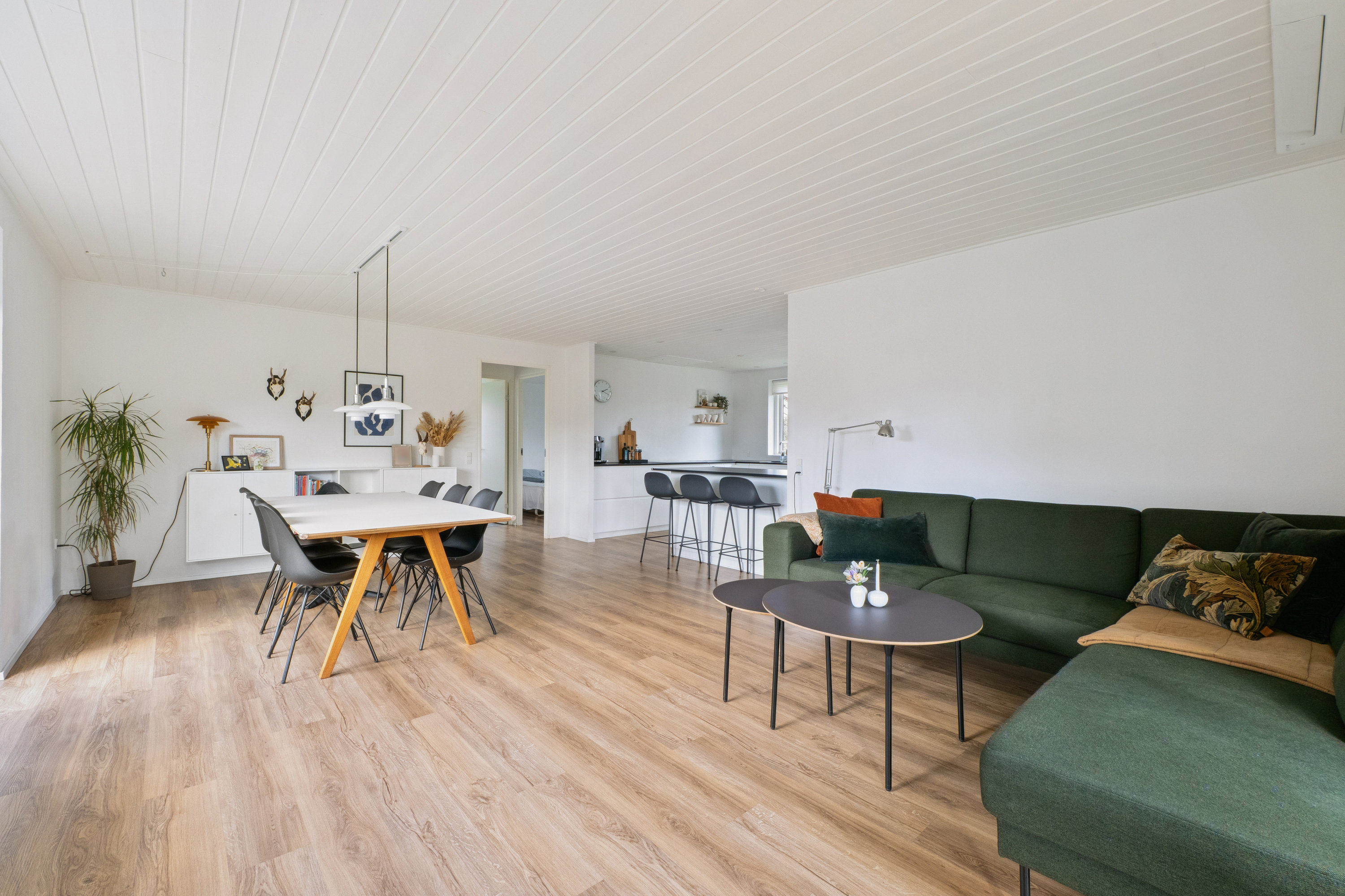 Fremhævet stue billede i fuldskærmstilstand. Billede af Skjelholmvej 26, 7900 Nykøbing M