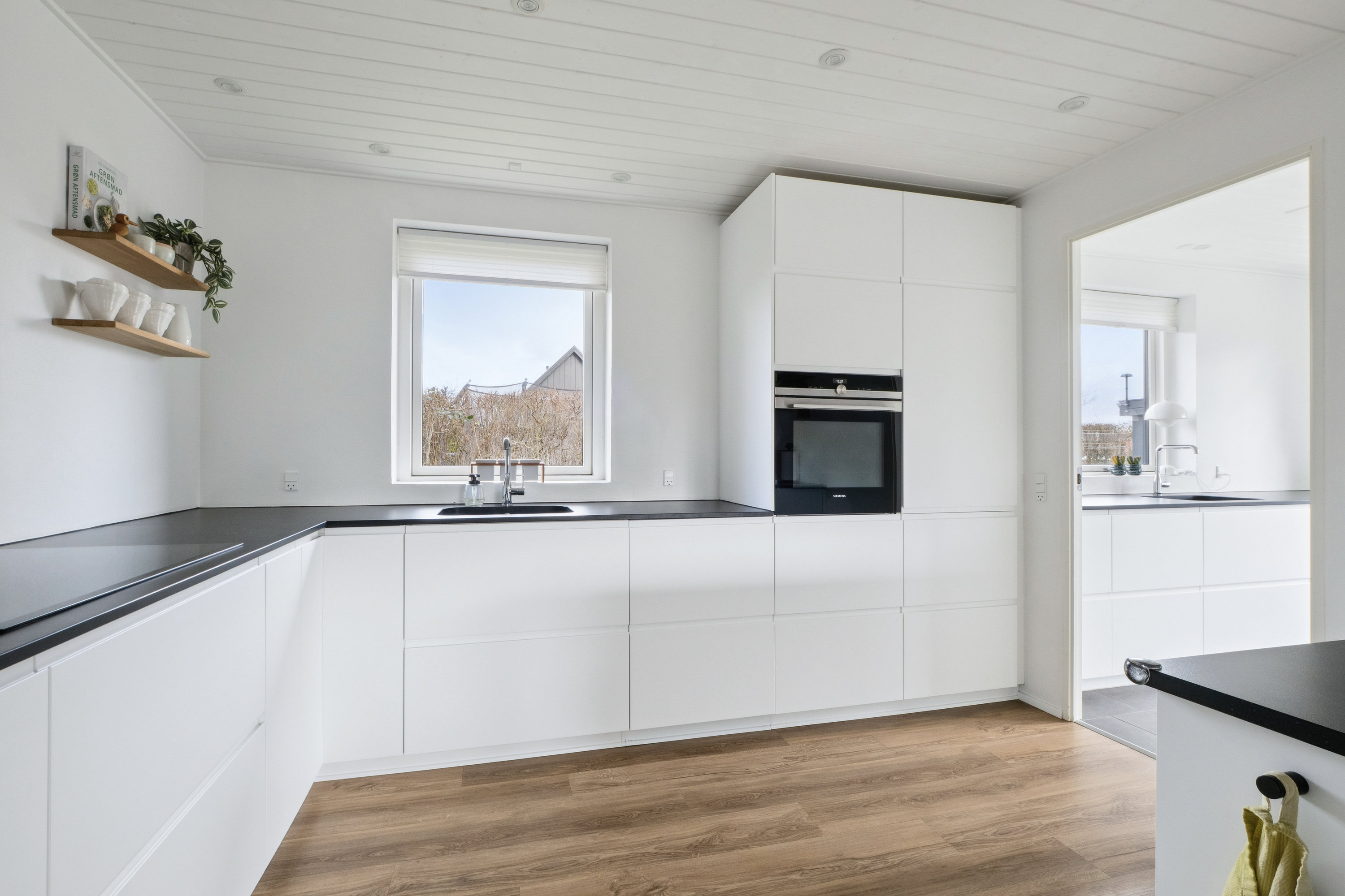 Fremhævet køkken billede i fuldskærmstilstand. Billede af Skjelholmvej 26, 7900 Nykøbing M