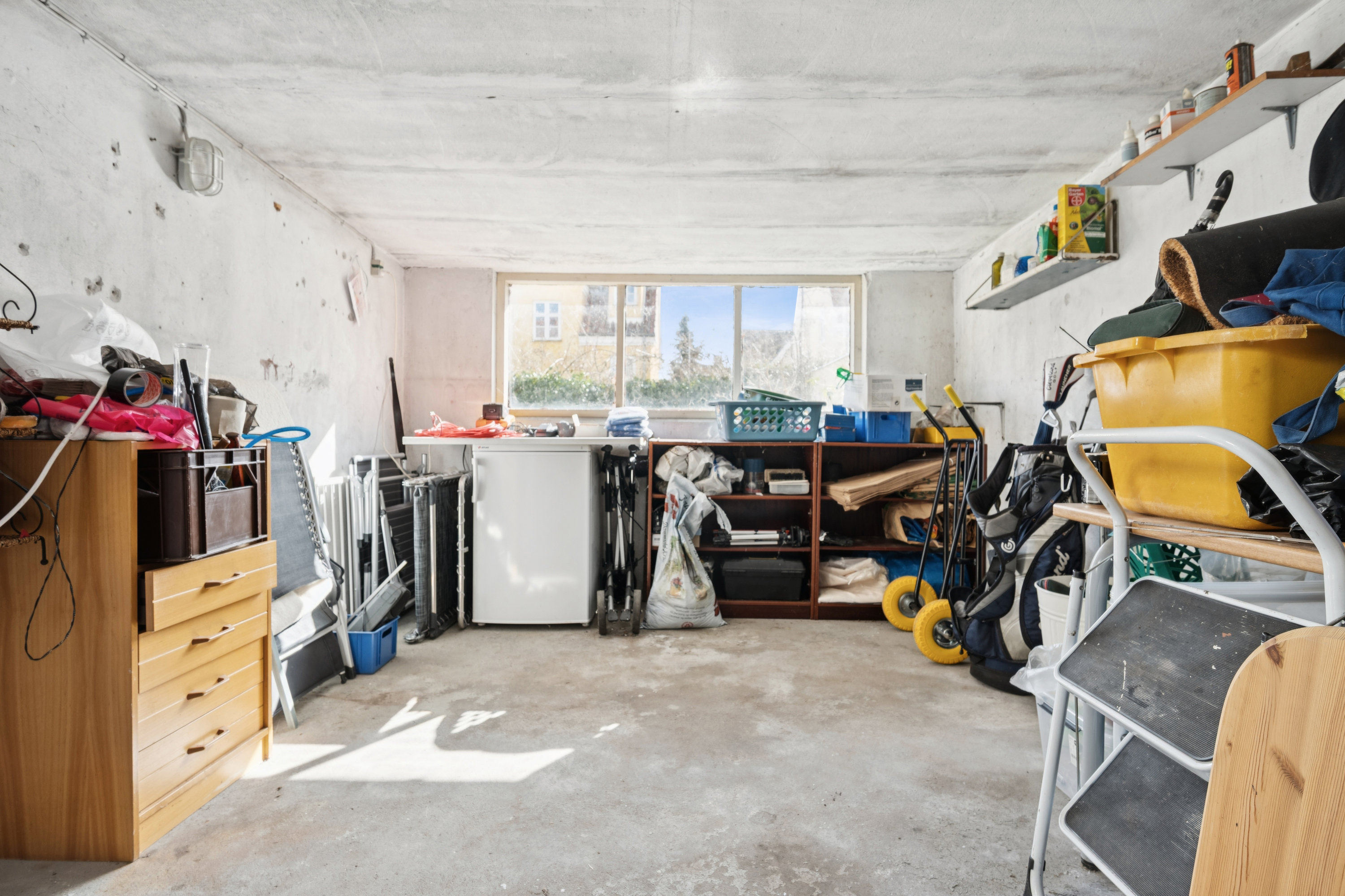 Fremhævet garage billede i fuldskærmstilstand. Billede af Steenbergsvej 7, 1., 2500 Valby