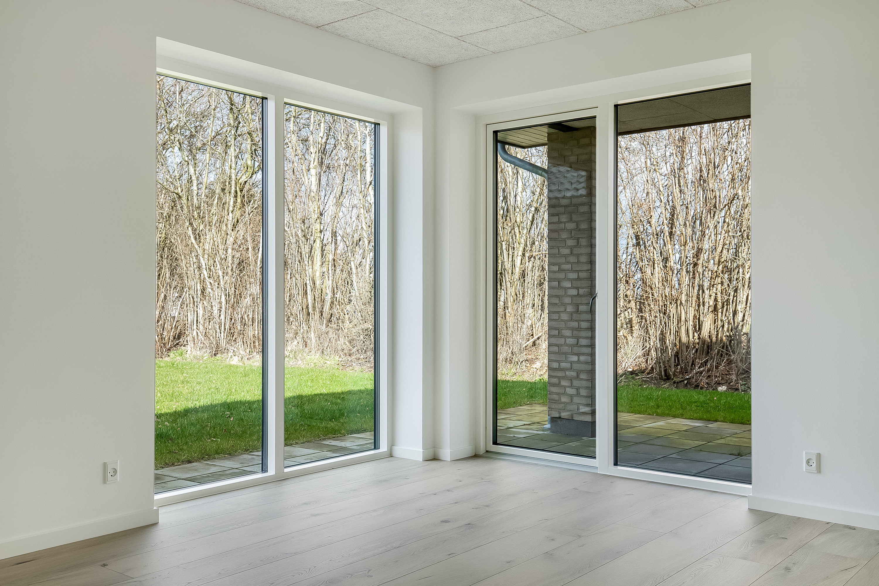 Fremhævet stue billede i fuldskærmstilstand. Billede af Sydbanen 5, 6093 Sjølund