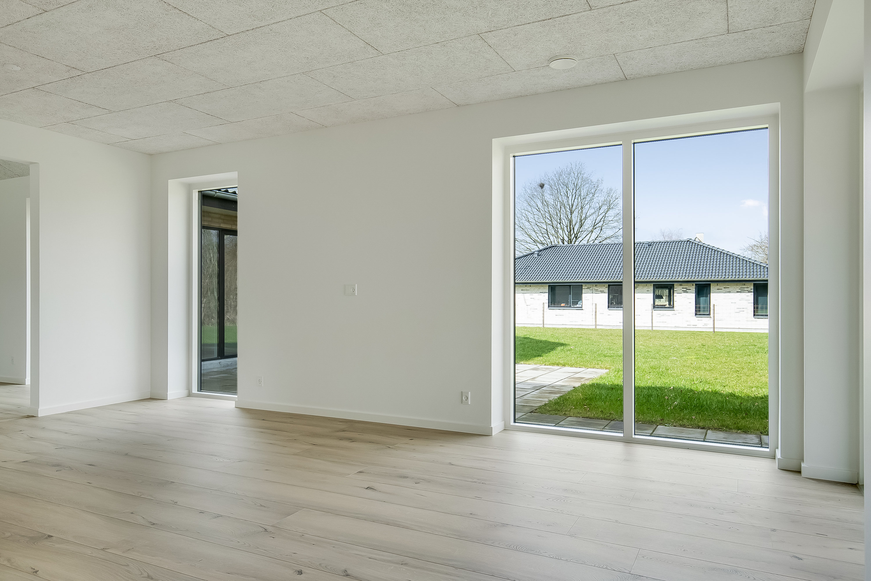 Fremhævet stue billede i fuldskærmstilstand. Billede af Sydbanen 5, 6093 Sjølund