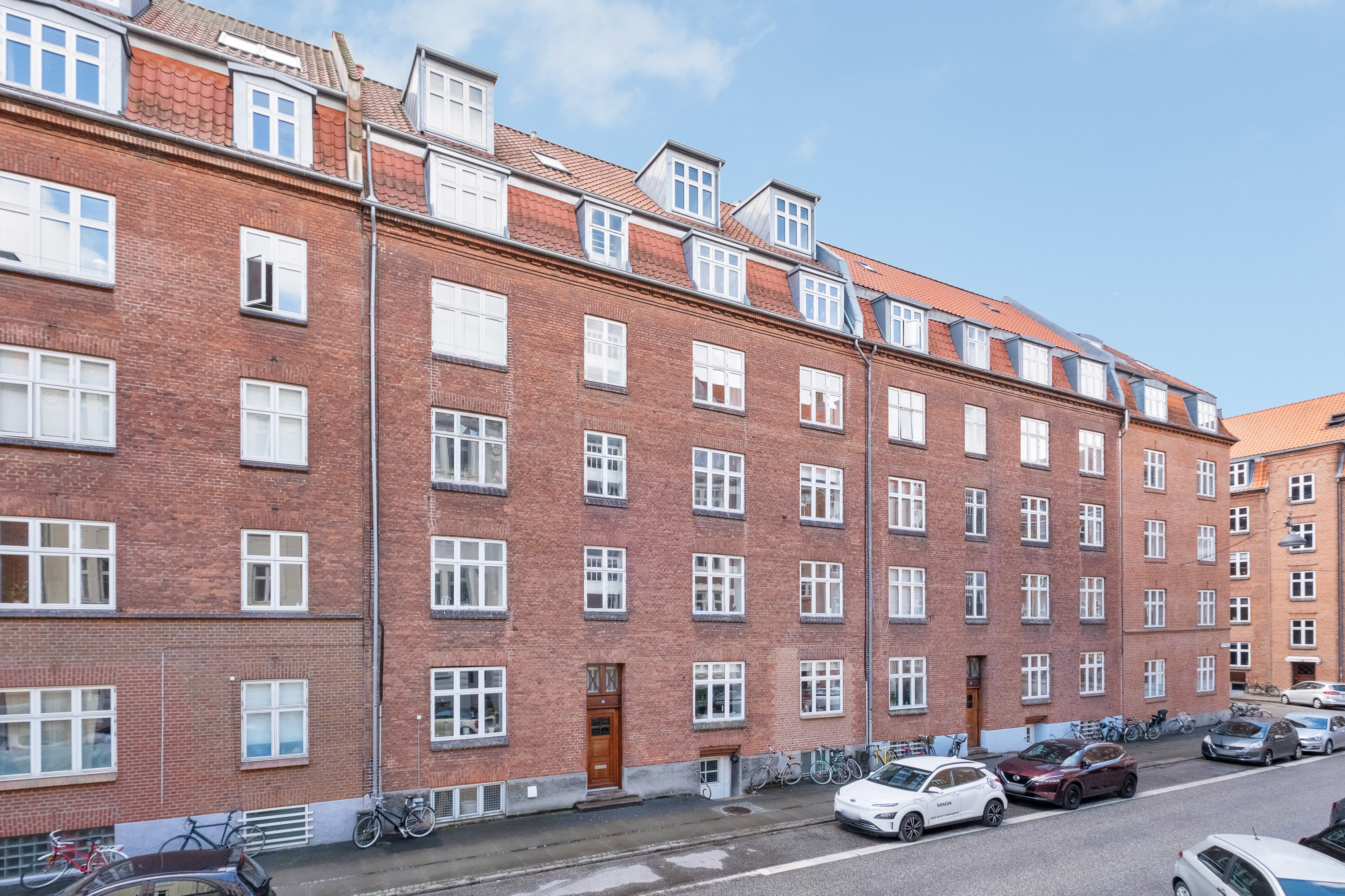 Fremhævet facade billede i fuldskærmstilstand. Billede af Jerichausgade 15, 4. th., 8000 Aarhus C