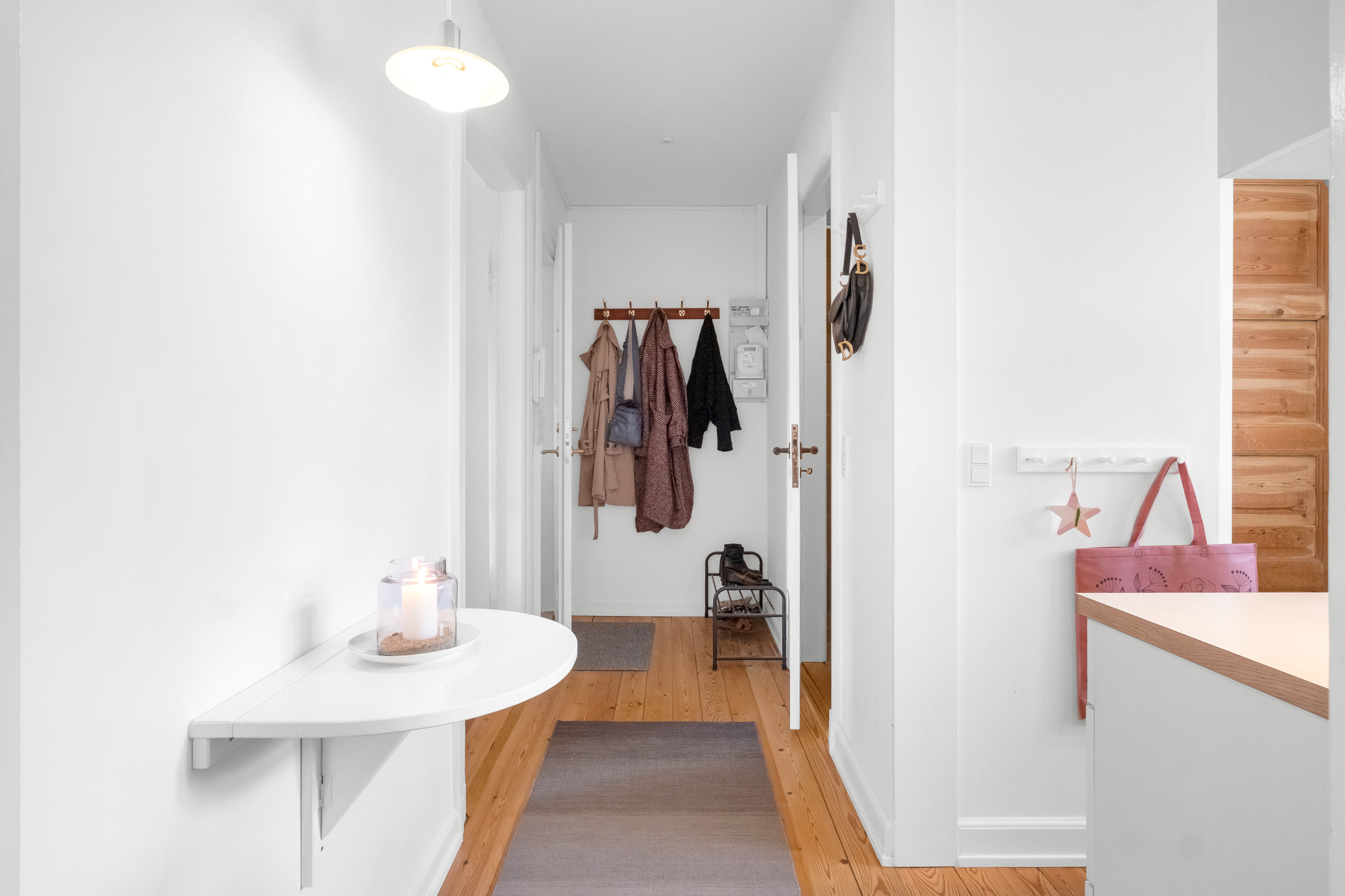 Fremhævet entré billede i fuldskærmstilstand. Billede af Jerichausgade 15, 4. th., 8000 Aarhus C