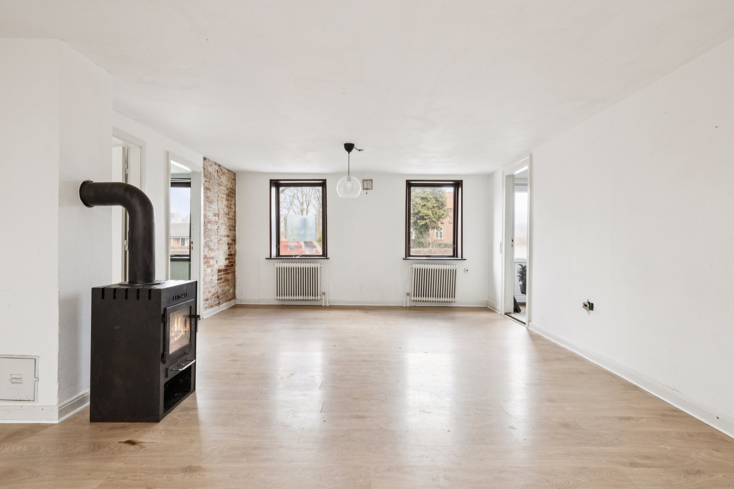 Fremhævet stue billede i fuldskærmstilstand. Billede af Randersvej 14A+B, Hammershøj, 8830 Tjele