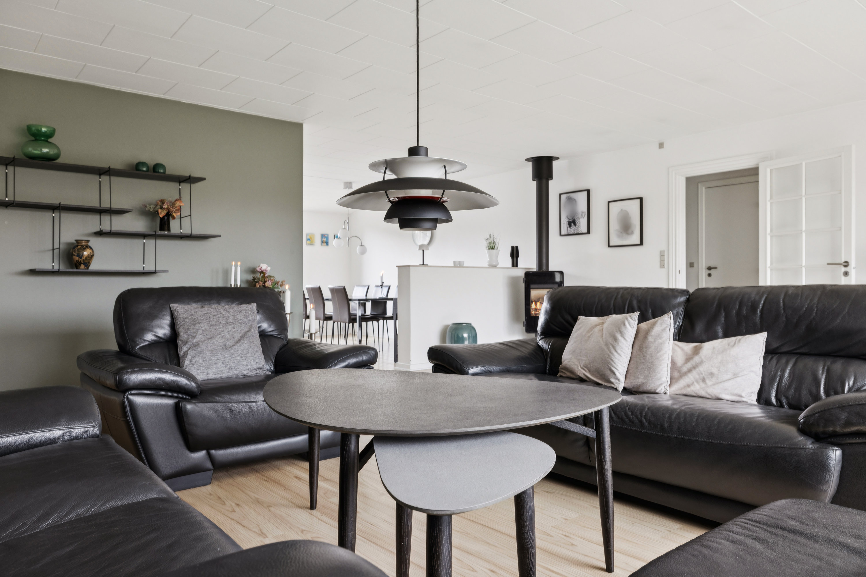 Fremhævet stue billede i fuldskærmstilstand. Billede af Baronvej 4, 5610 Assens