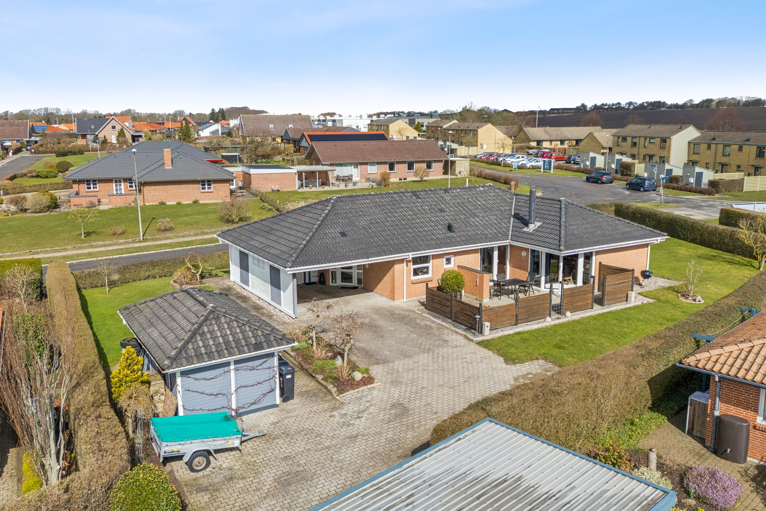 Fremhævet luftfoto billede i fuldskærmstilstand. Billede af Heimdalsvænget 9, 5610 Assens