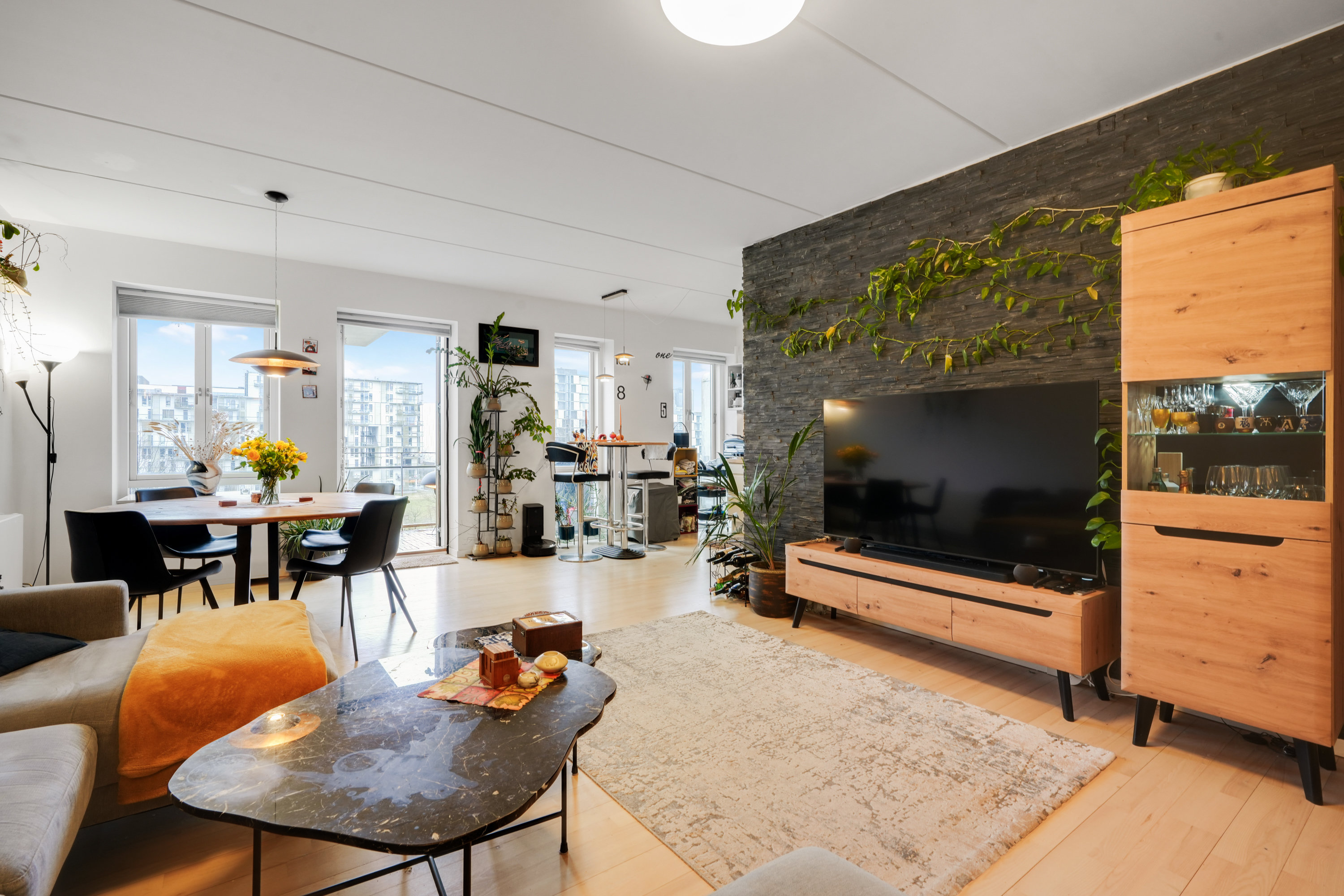 Fremhævet stue billede i fuldskærmstilstand. Billede af C.F. Møllers Allé 62, 4. tv., 2300 København S