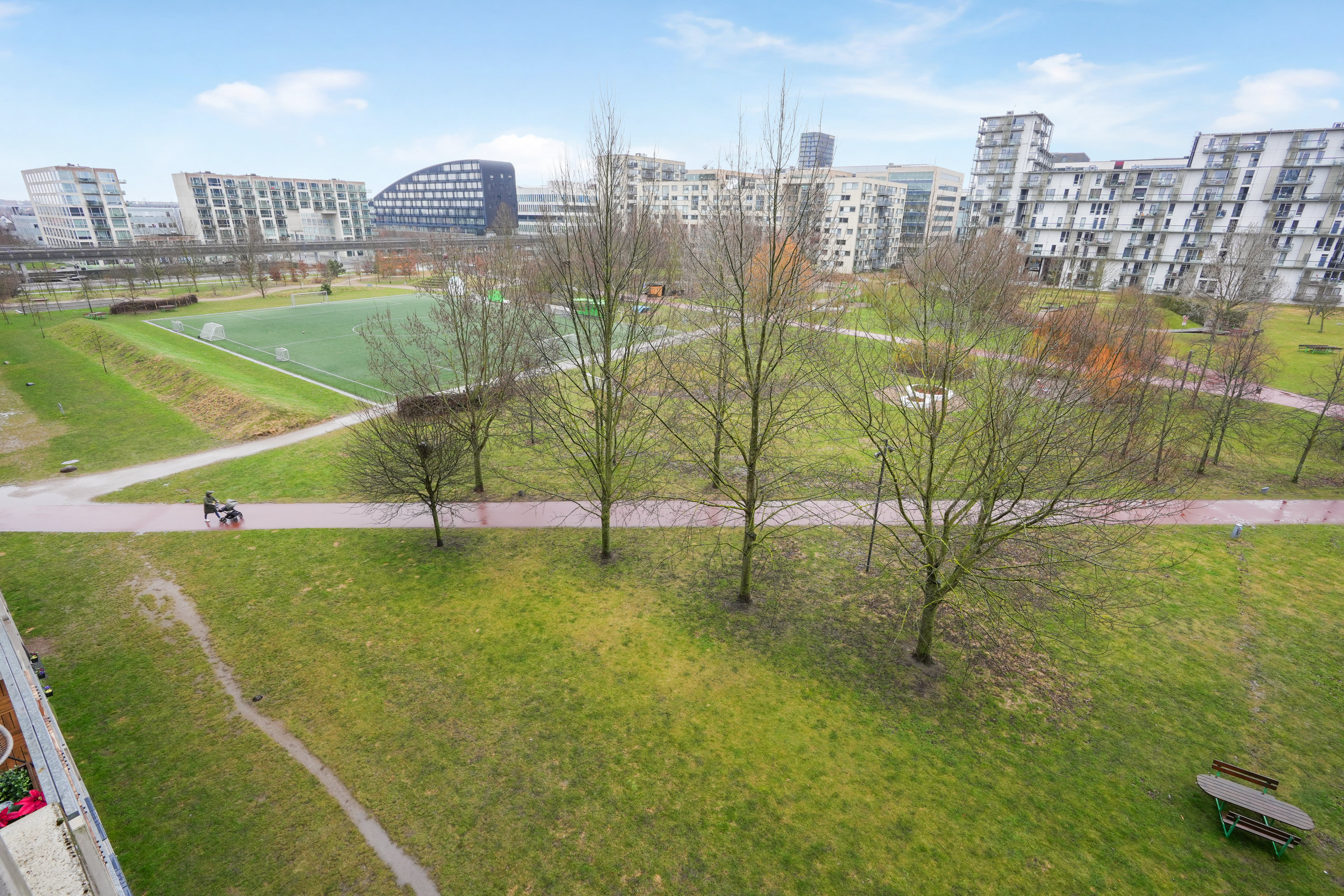 Fremhævet andet billede i fuldskærmstilstand. Billede af C.F. Møllers Allé 62, 4. tv., 2300 København S