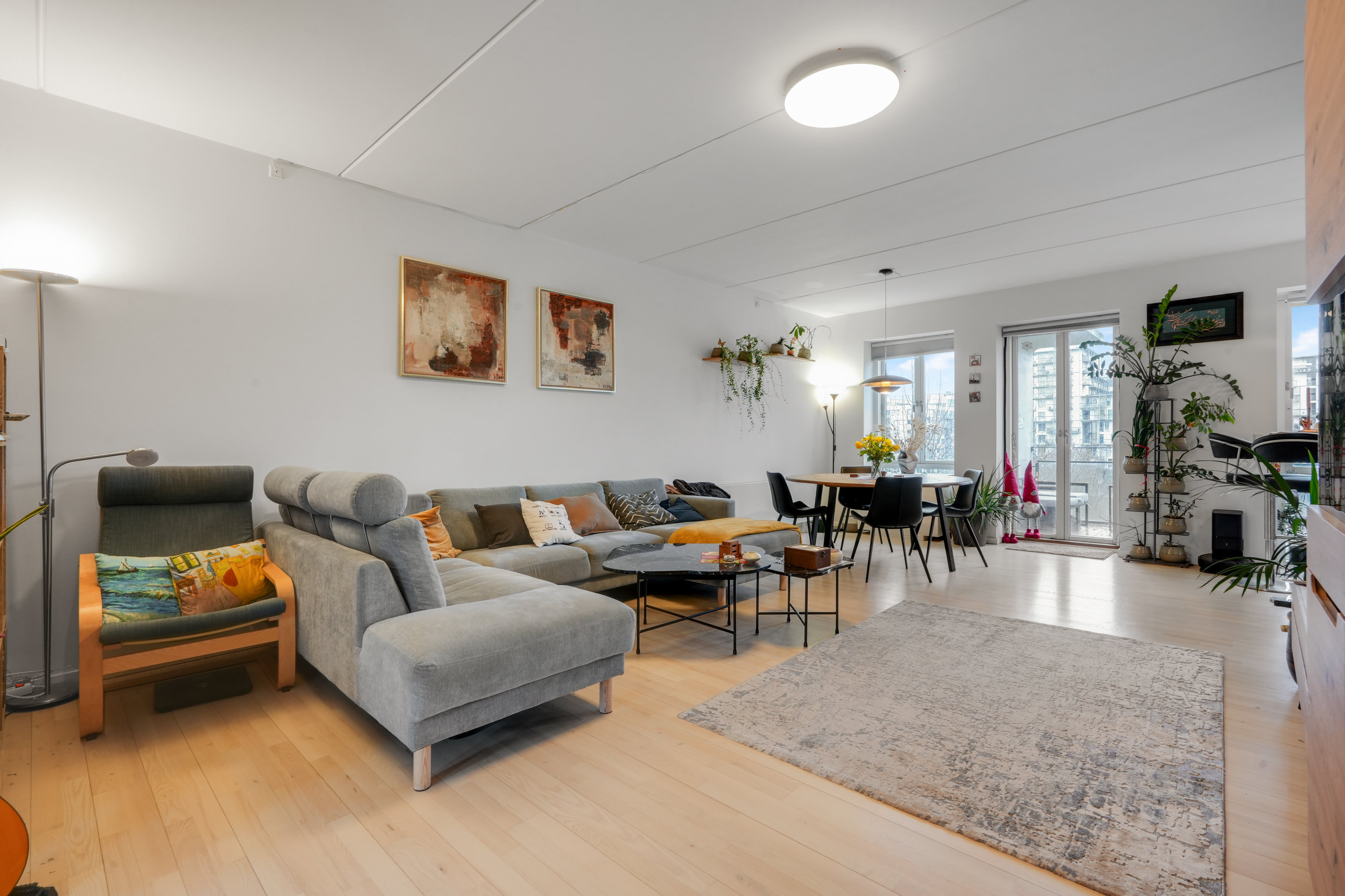 Fremhævet stue billede i fuldskærmstilstand. Billede af C.F. Møllers Allé 62, 4. tv., 2300 København S