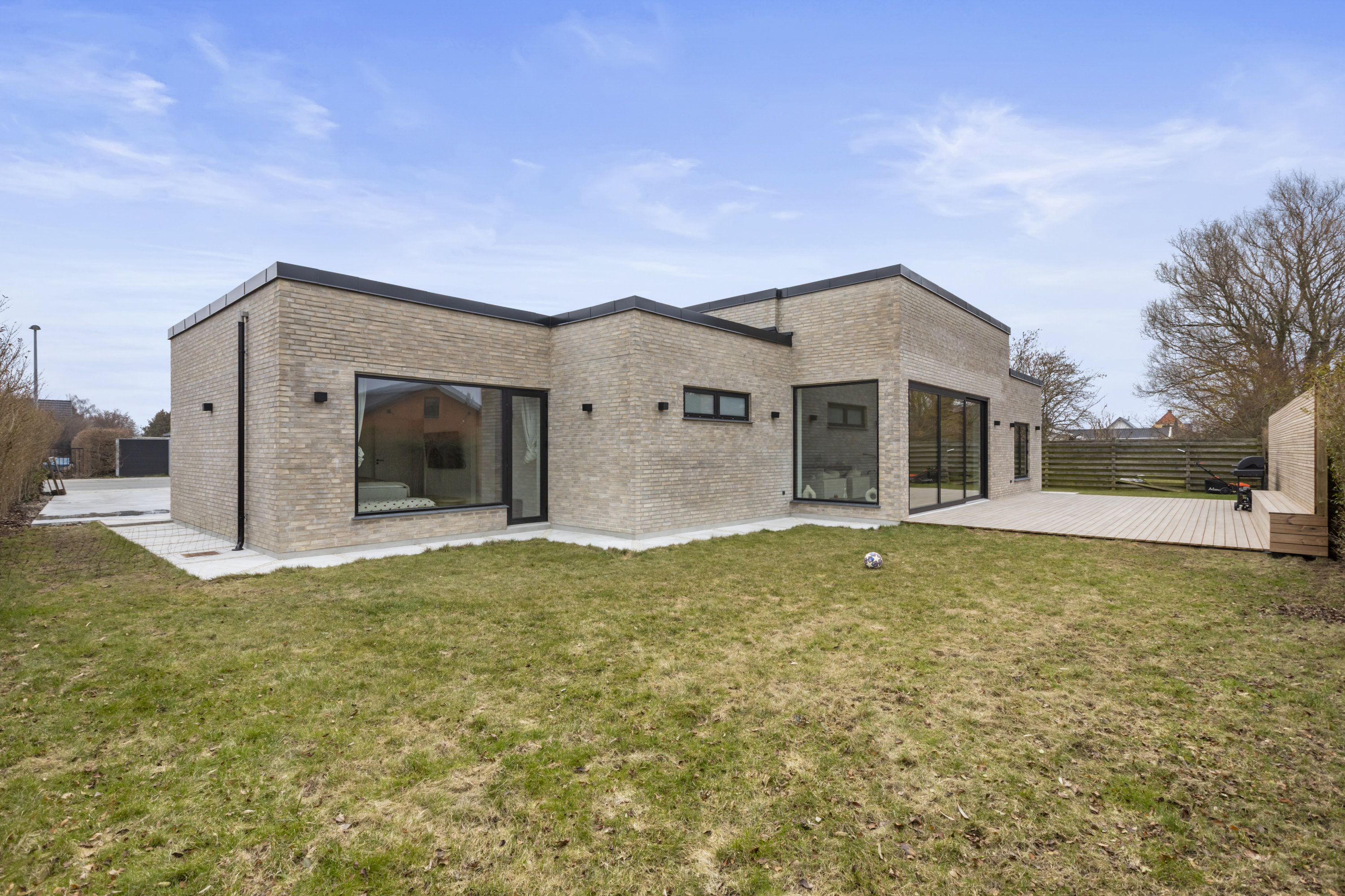 Fremhævet  billede i fuldskærmstilstand. Billede af Jerslev Alle 39, 2770 Kastrup