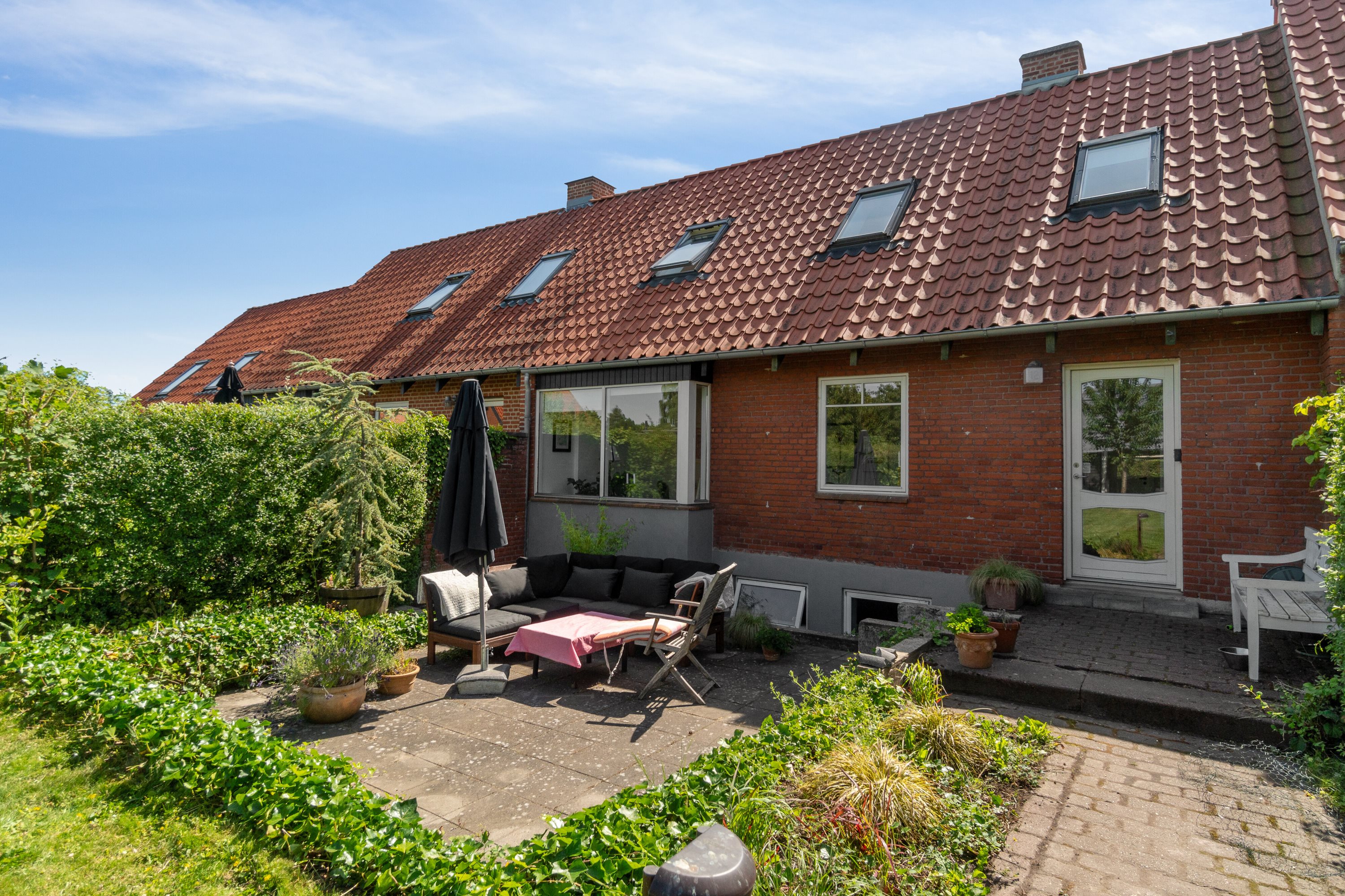 Fremhævet terrasse billede i fuldskærmstilstand. Billede af Broagervej 12, 8240 Risskov