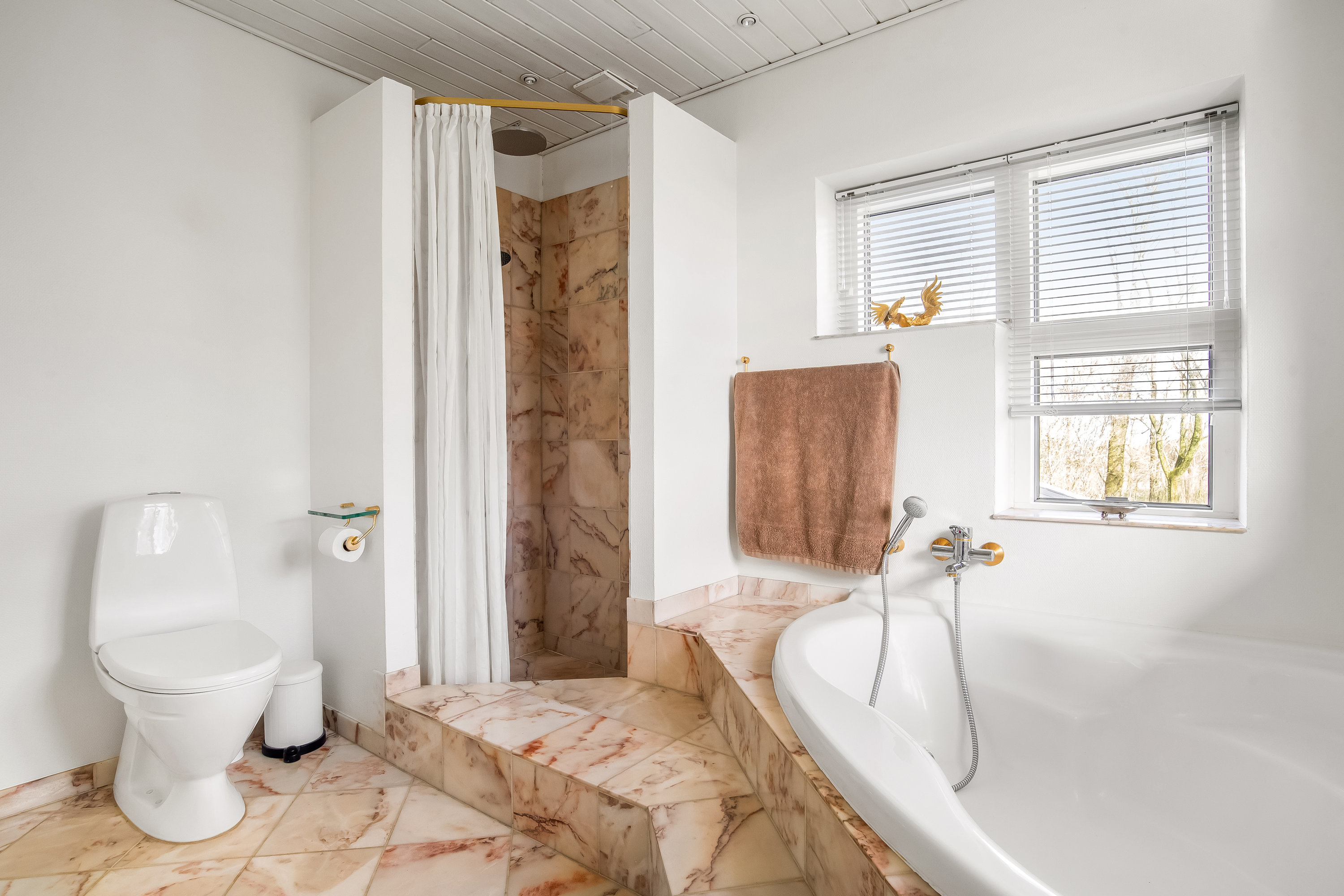 Fremhævet badeværelse billede i fuldskærmstilstand. Billede af Vindelevvej 8, Bjert, 7830 Vinderup