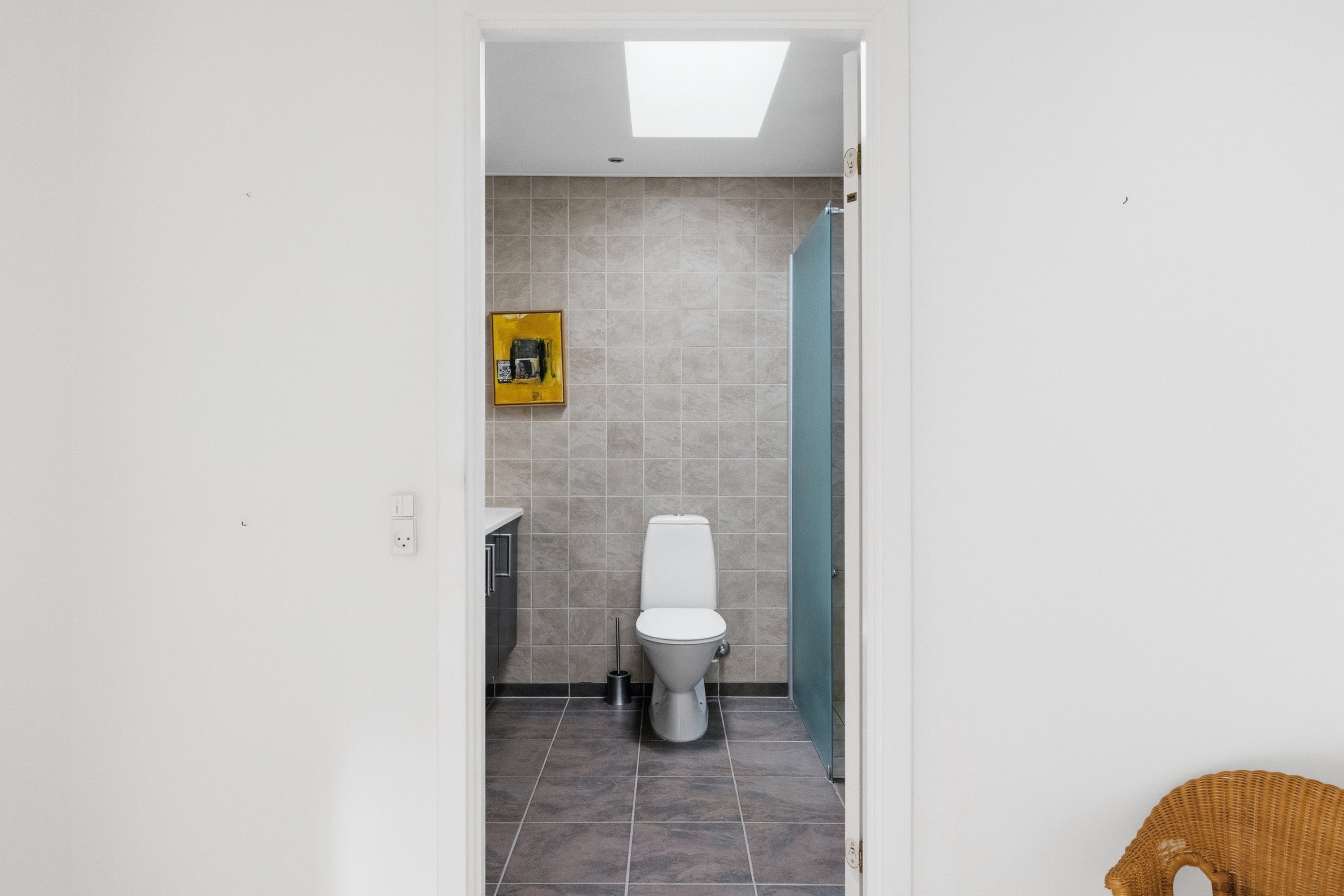 Fremhævet badeværelse billede i fuldskærmstilstand. Billede af Søkjærvej 17, Stavtrup, 8260 Viby J