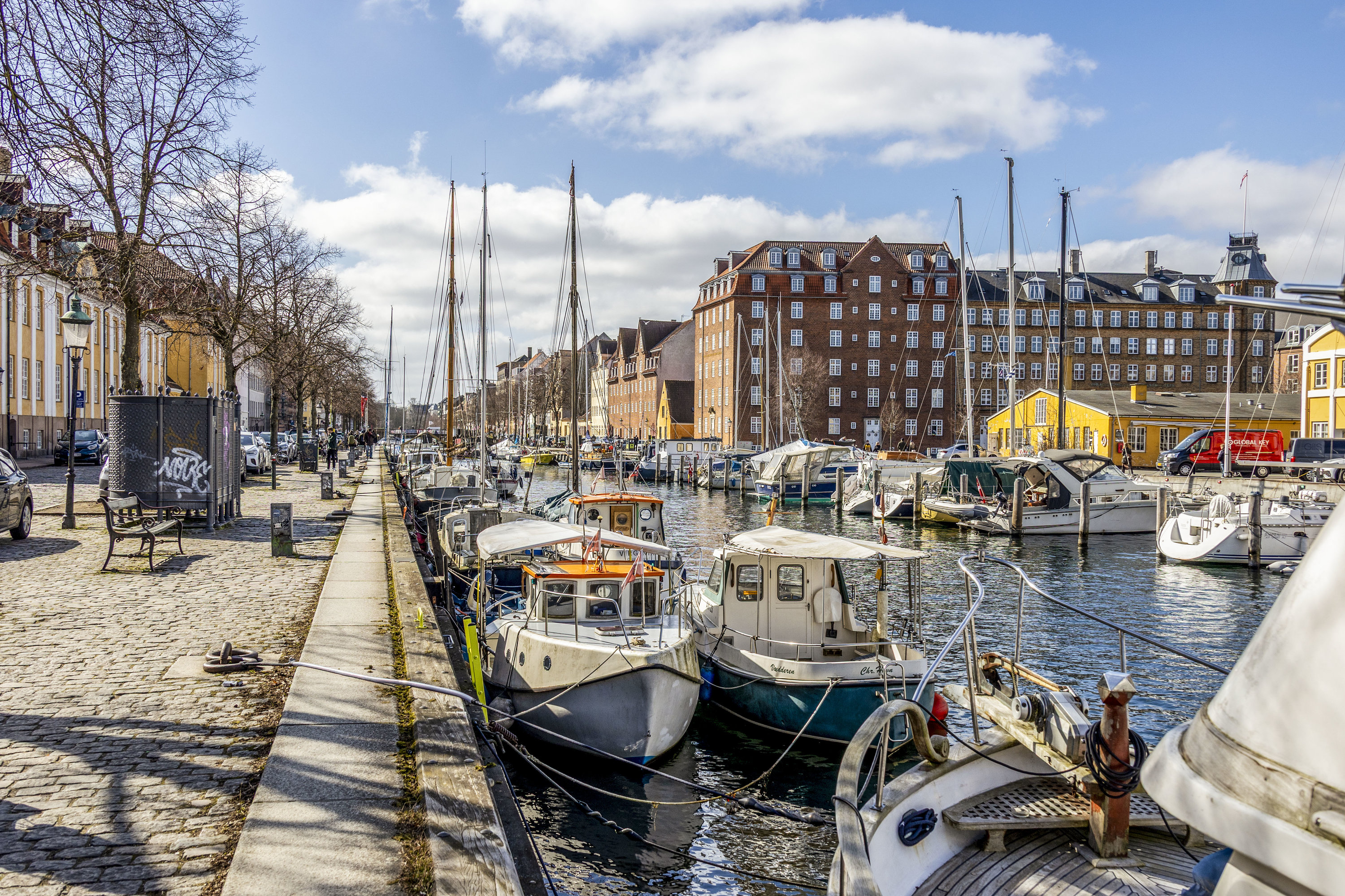 Fremhævet  billede i fuldskærmstilstand. Billede af Andreas Bjørns Gade 1, 2. tv., 1428 København K