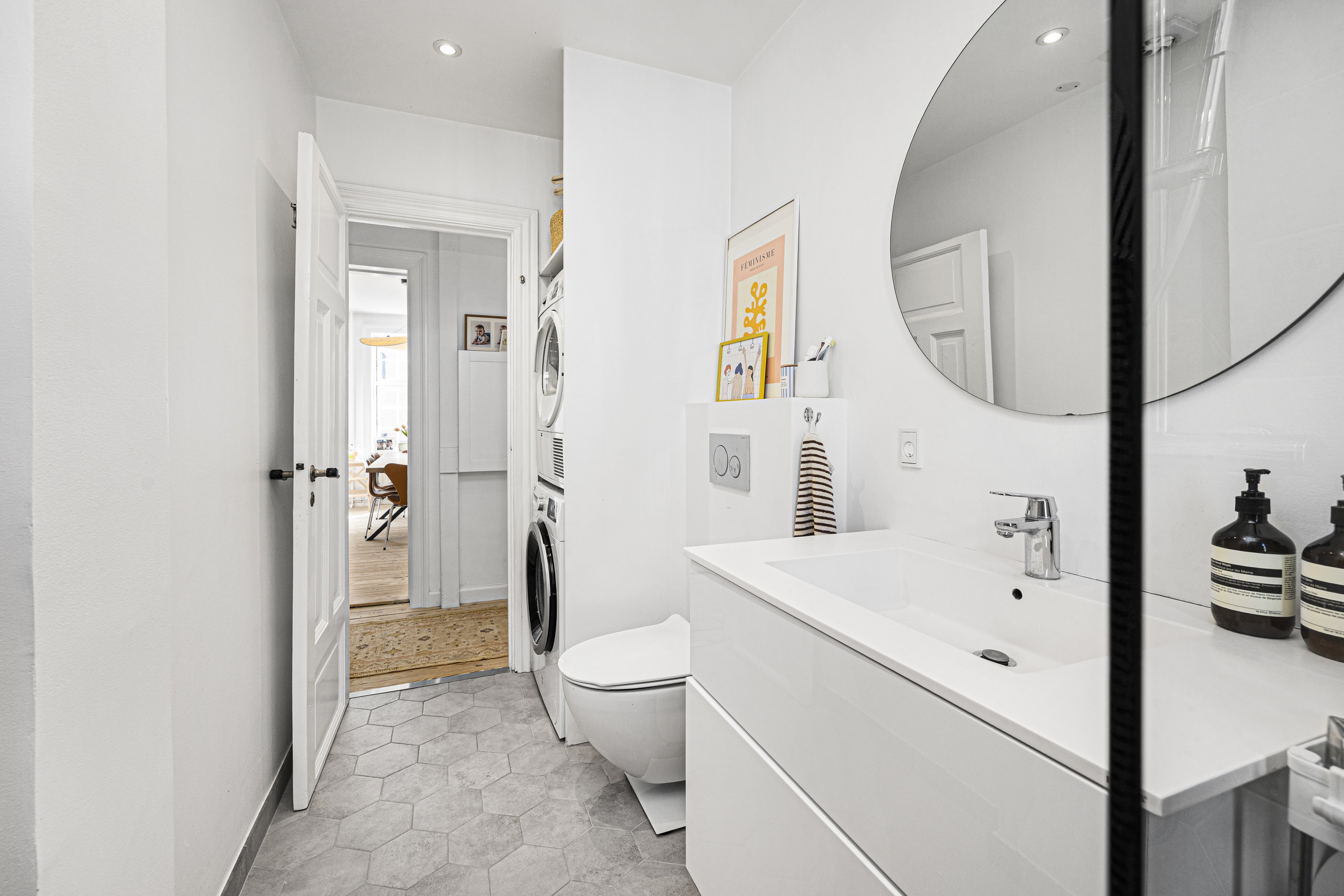 Fremhævet  billede i fuldskærmstilstand. Billede af Andreas Bjørns Gade 1, 2. tv., 1428 København K